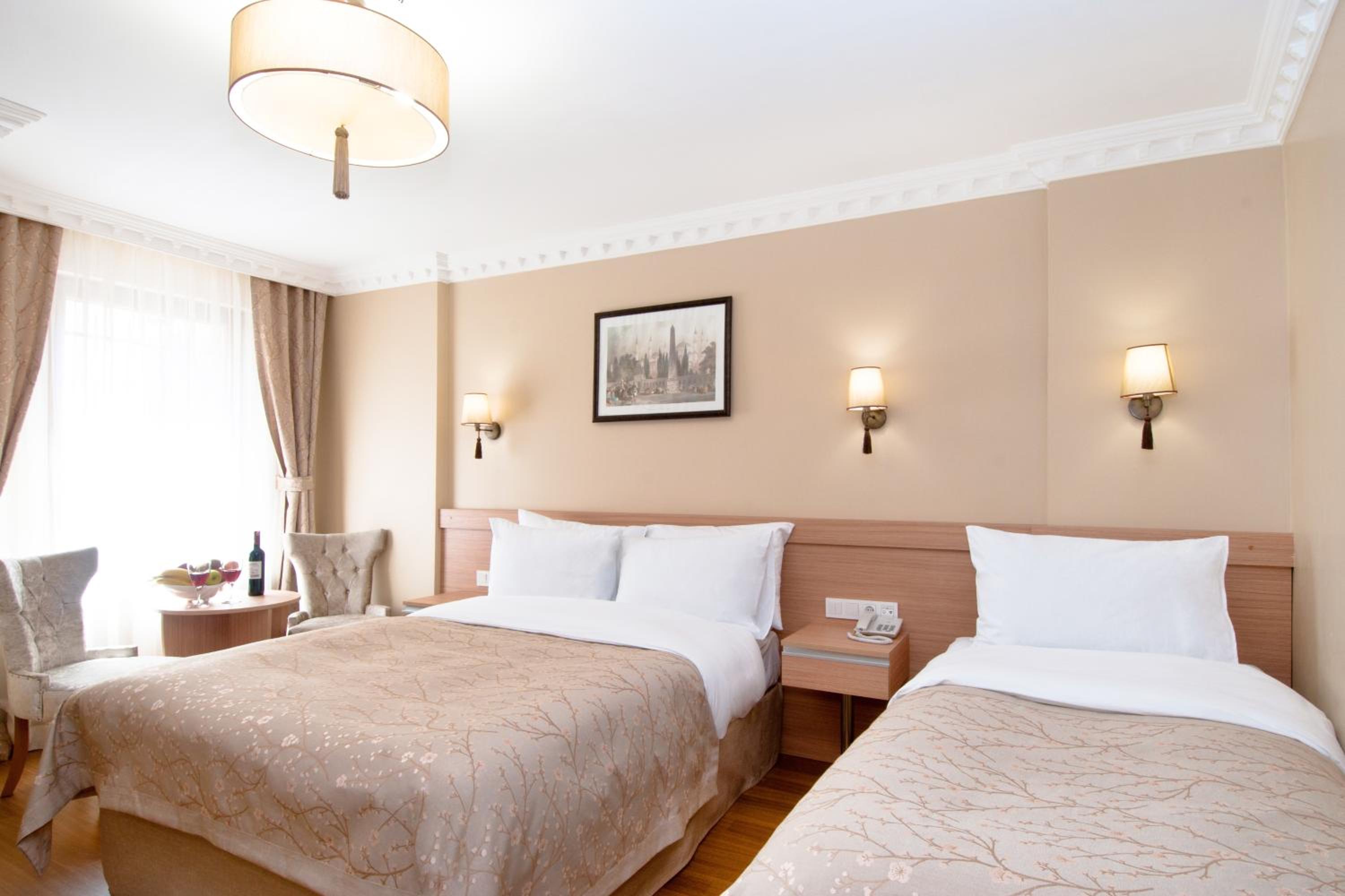 Standard Triple Room photo 2