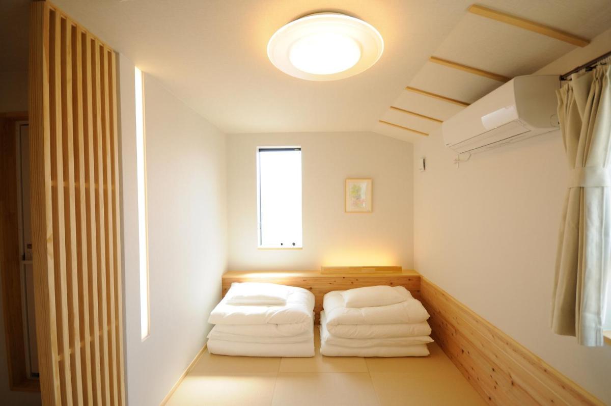 Double or Twin Room with Bathroom photo 2
