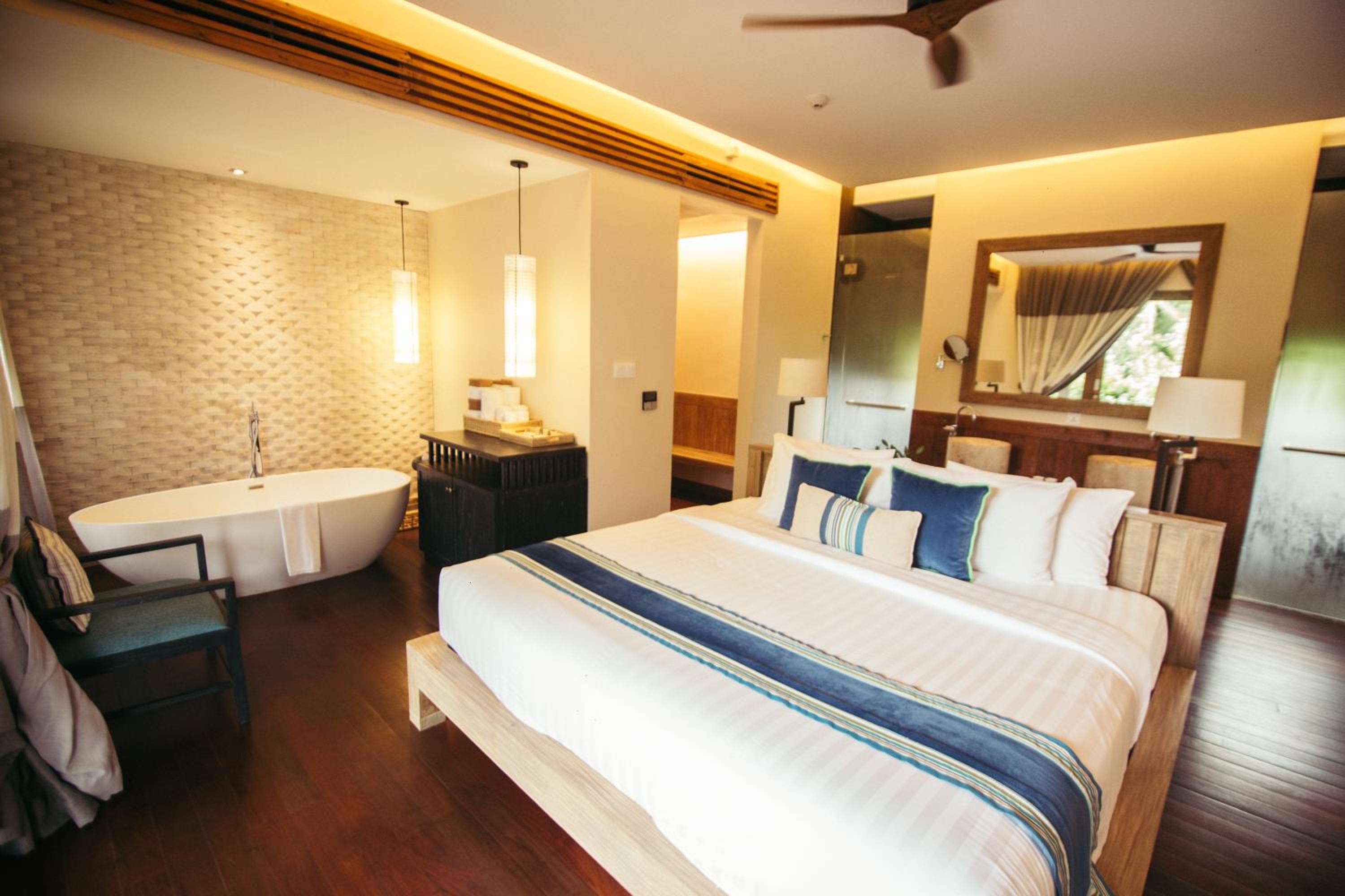 Suite with Private Pool (Early Check in & Late Check out on Availability Basis, 10% off on Food & Beverage)