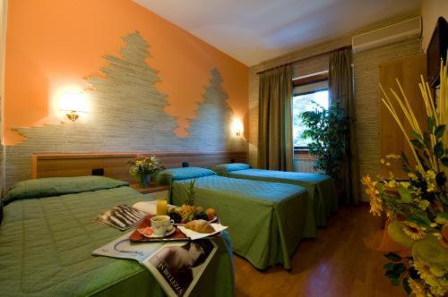 Triple Room - Photo 1