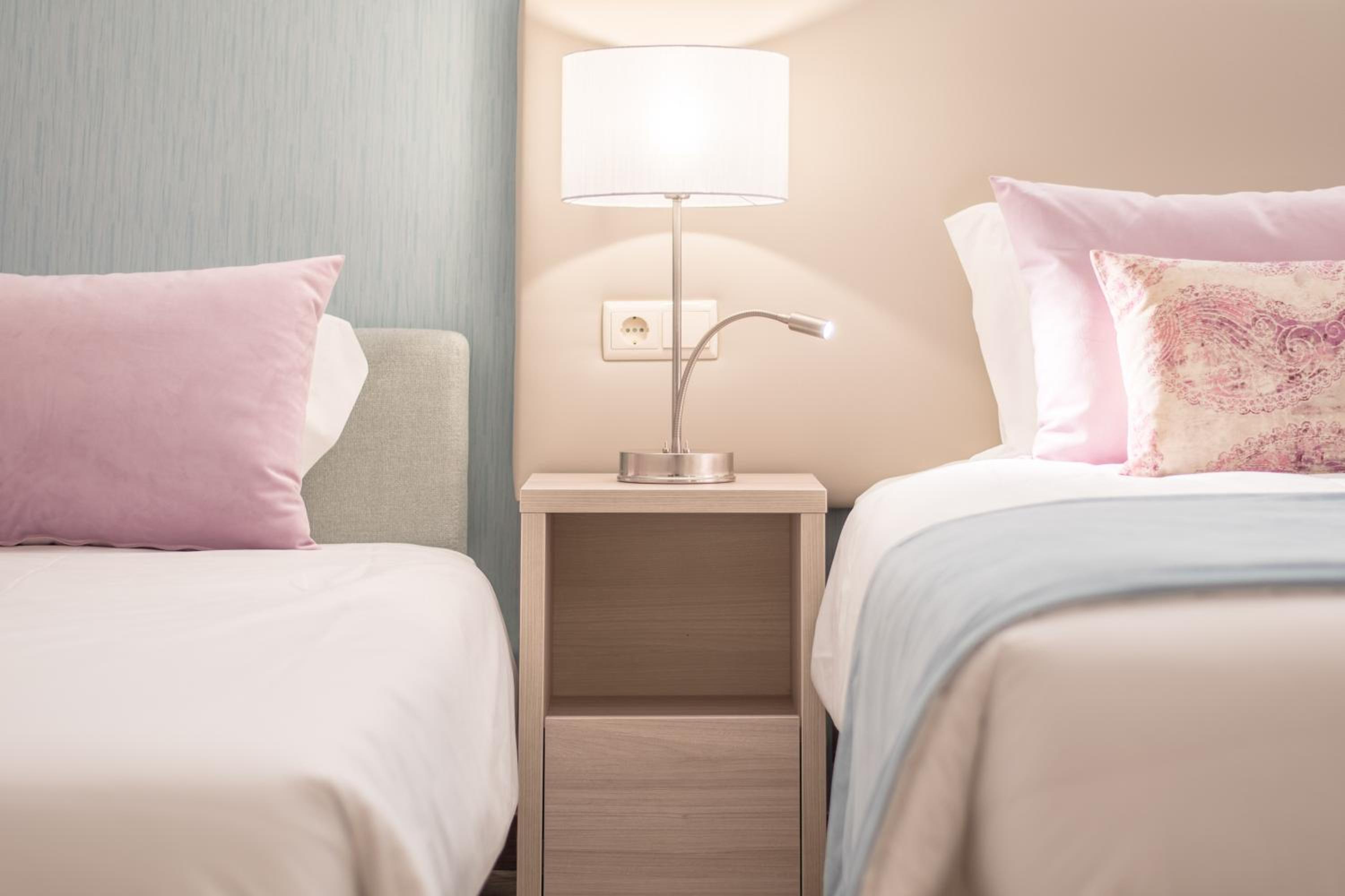 Twin Room with Extra Bed photo 2