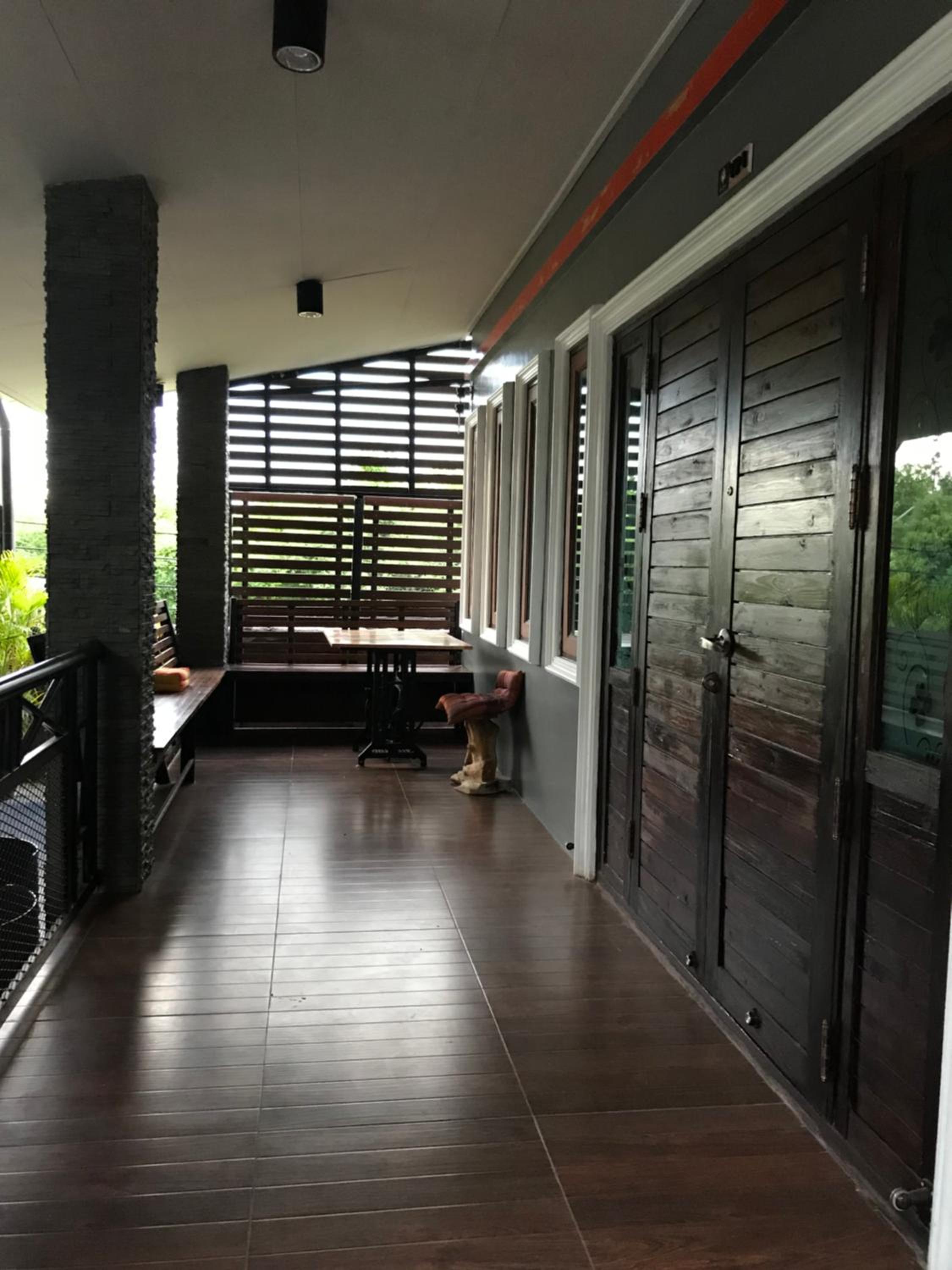 King Suite - Photo 3