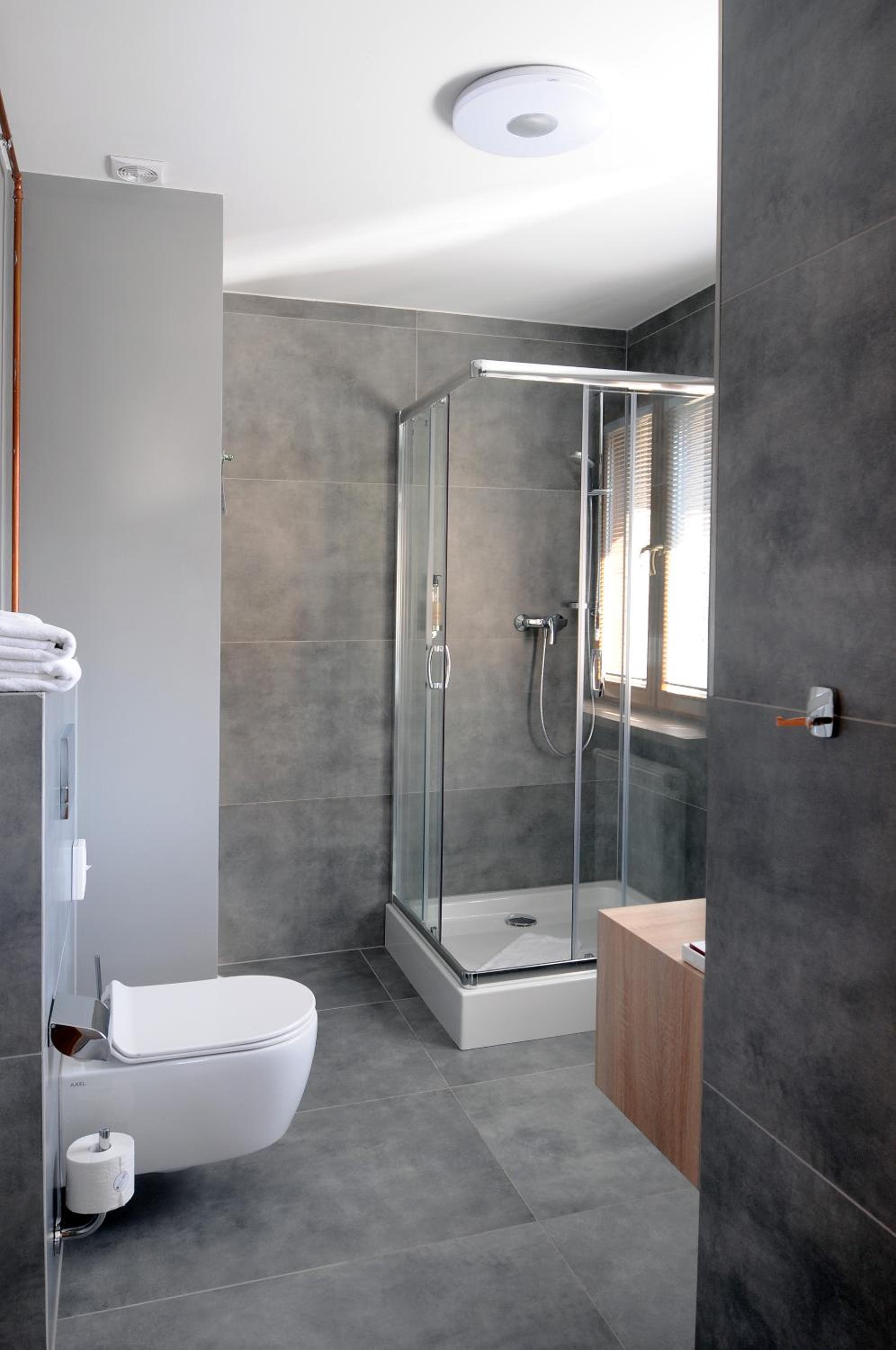 Studio Apartment - Photo 4