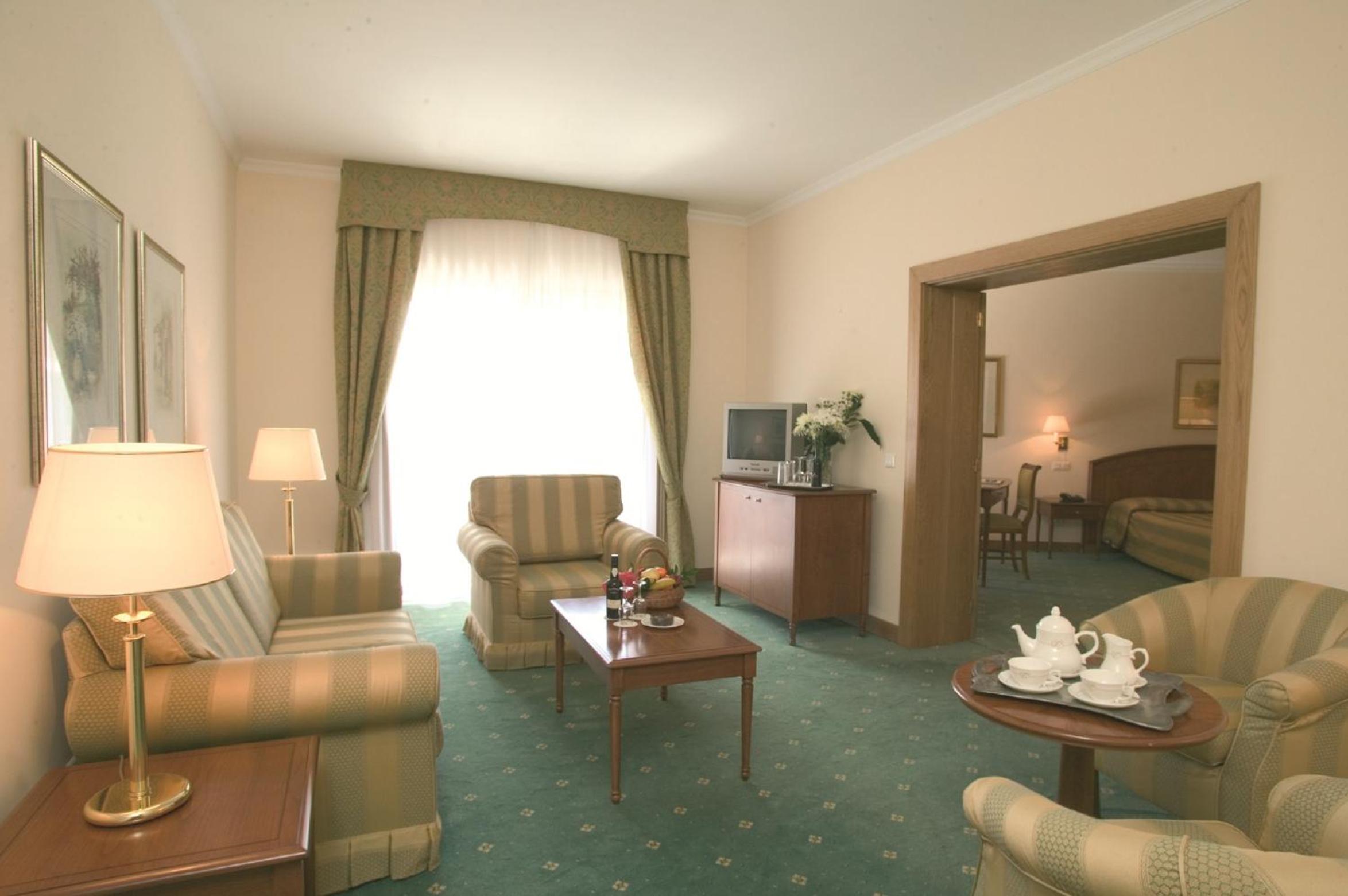 Double Room - Photo 4