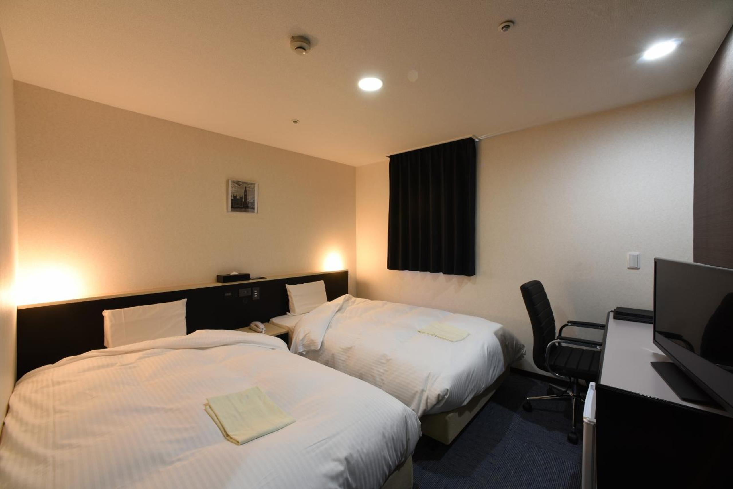 Standard Twin Room -Smoking - Photo 1