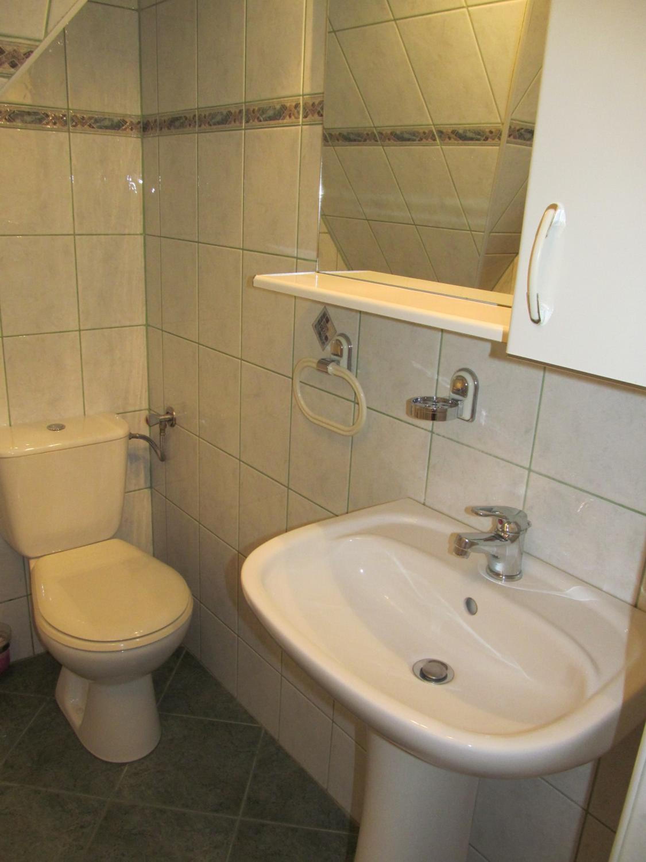 Double Room - Photo 5