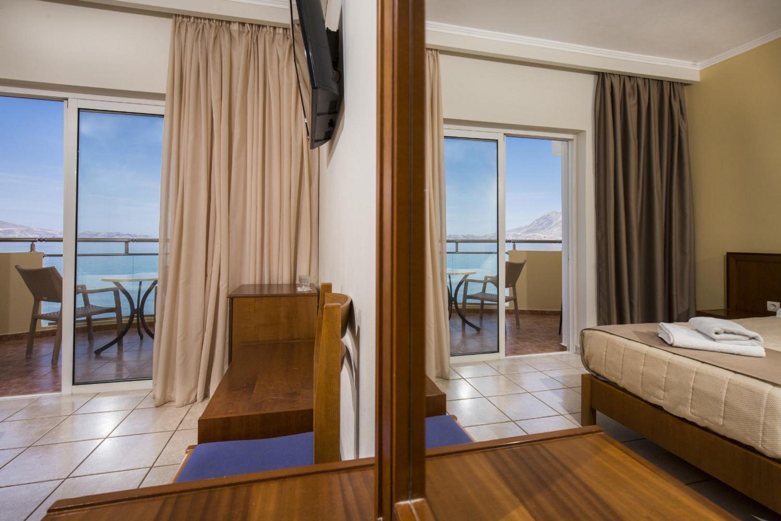 Standard Room | Front Sea View - Photo 2