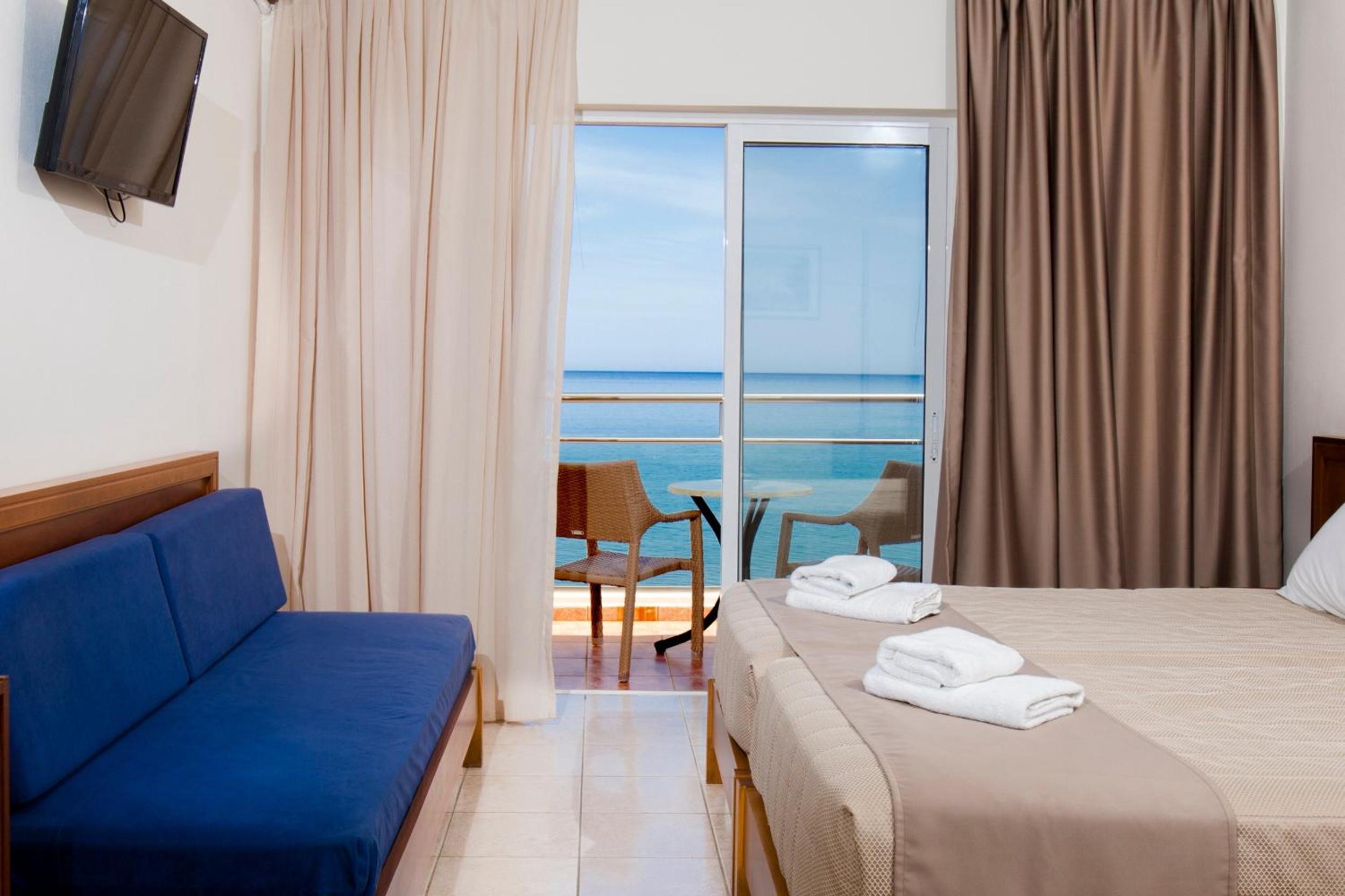 Standard Room | Front Sea View - Photo 7