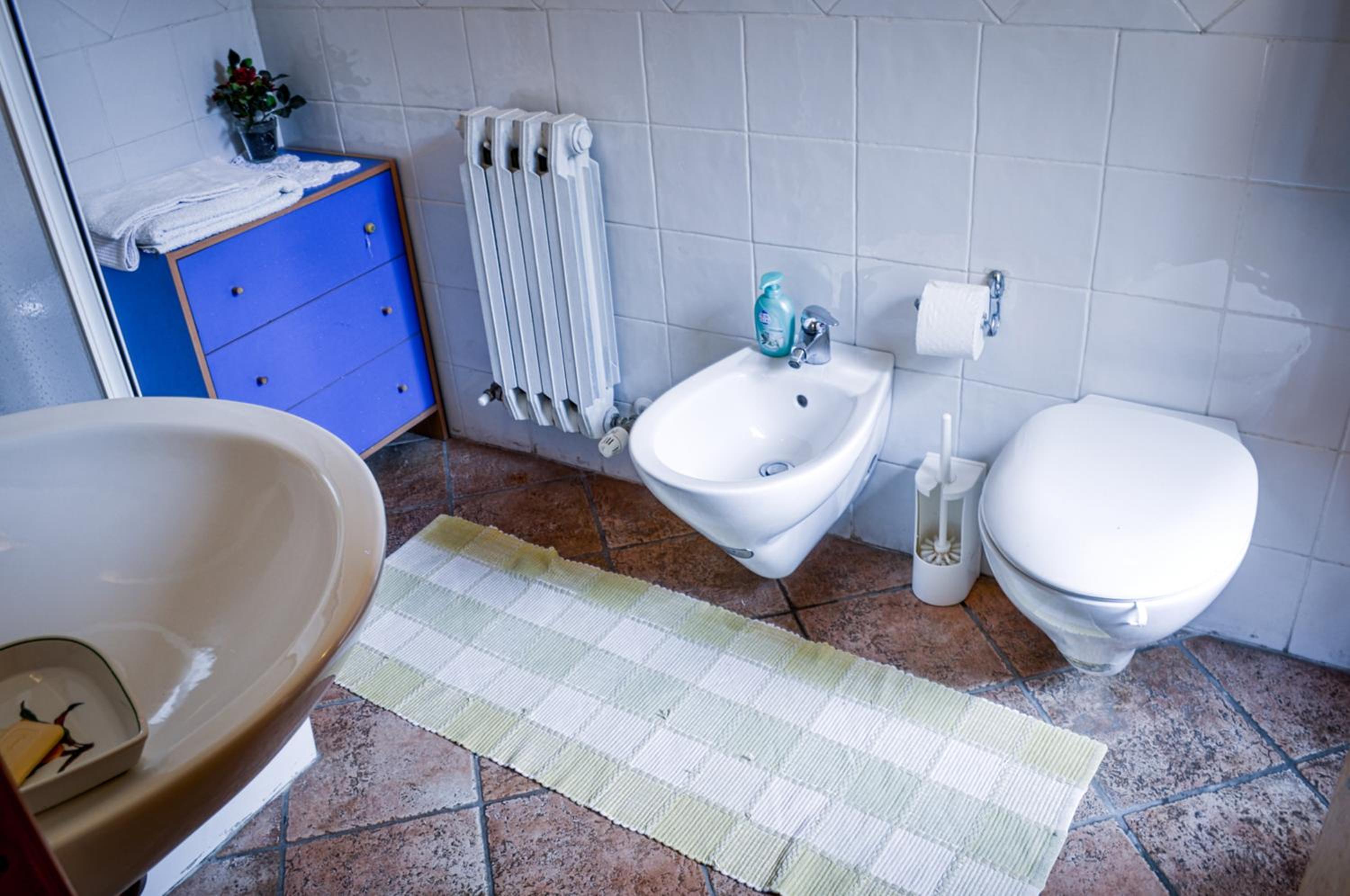 Single Room with Private Bathroom photo 3