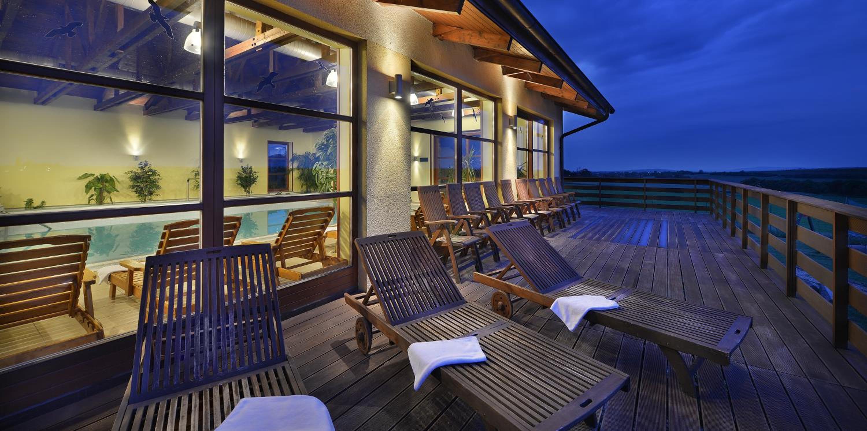 Superior Suite - Free Access to Spa - Photo 12