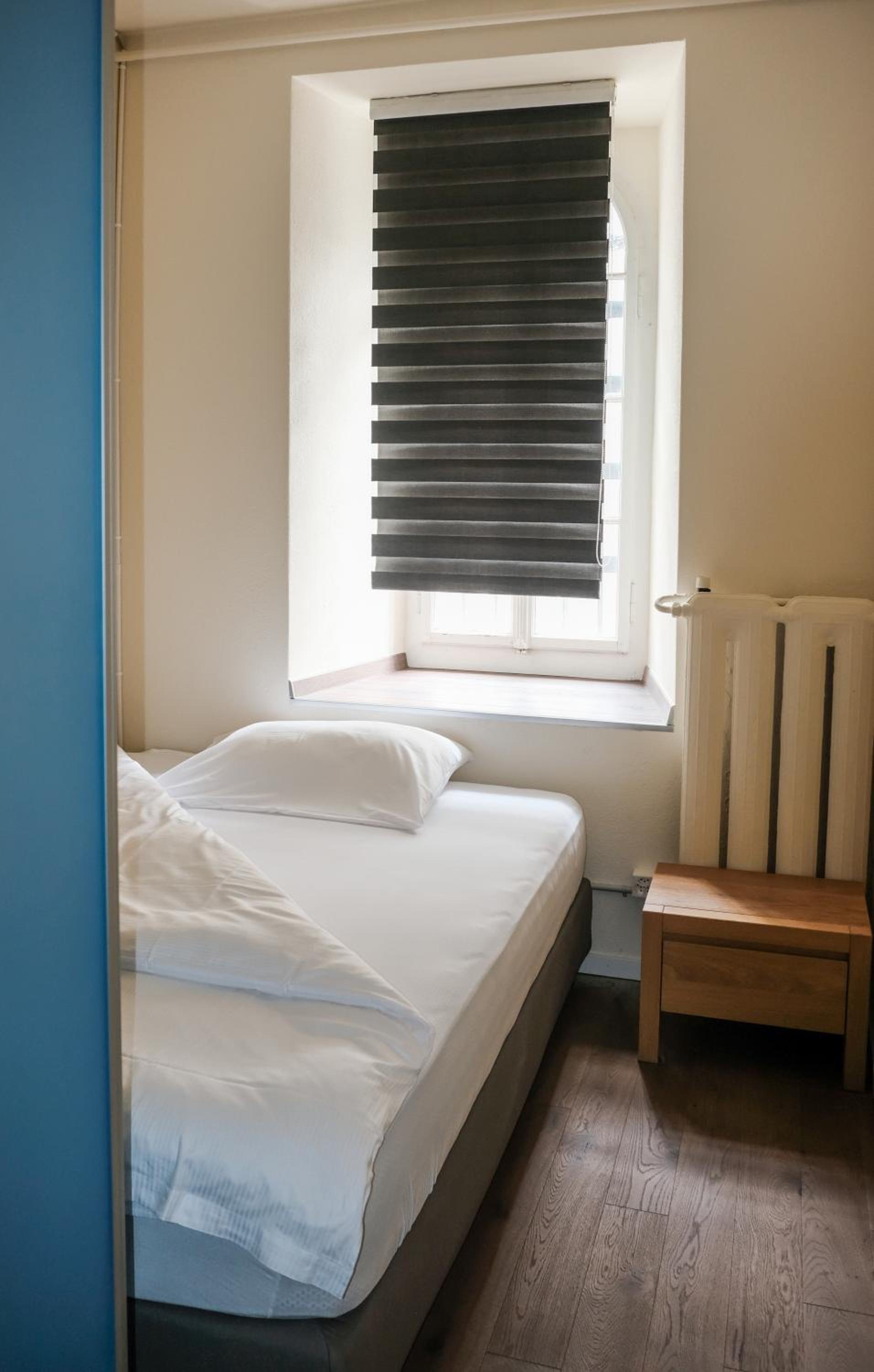 Standard Double or Twin Room - Photo 4