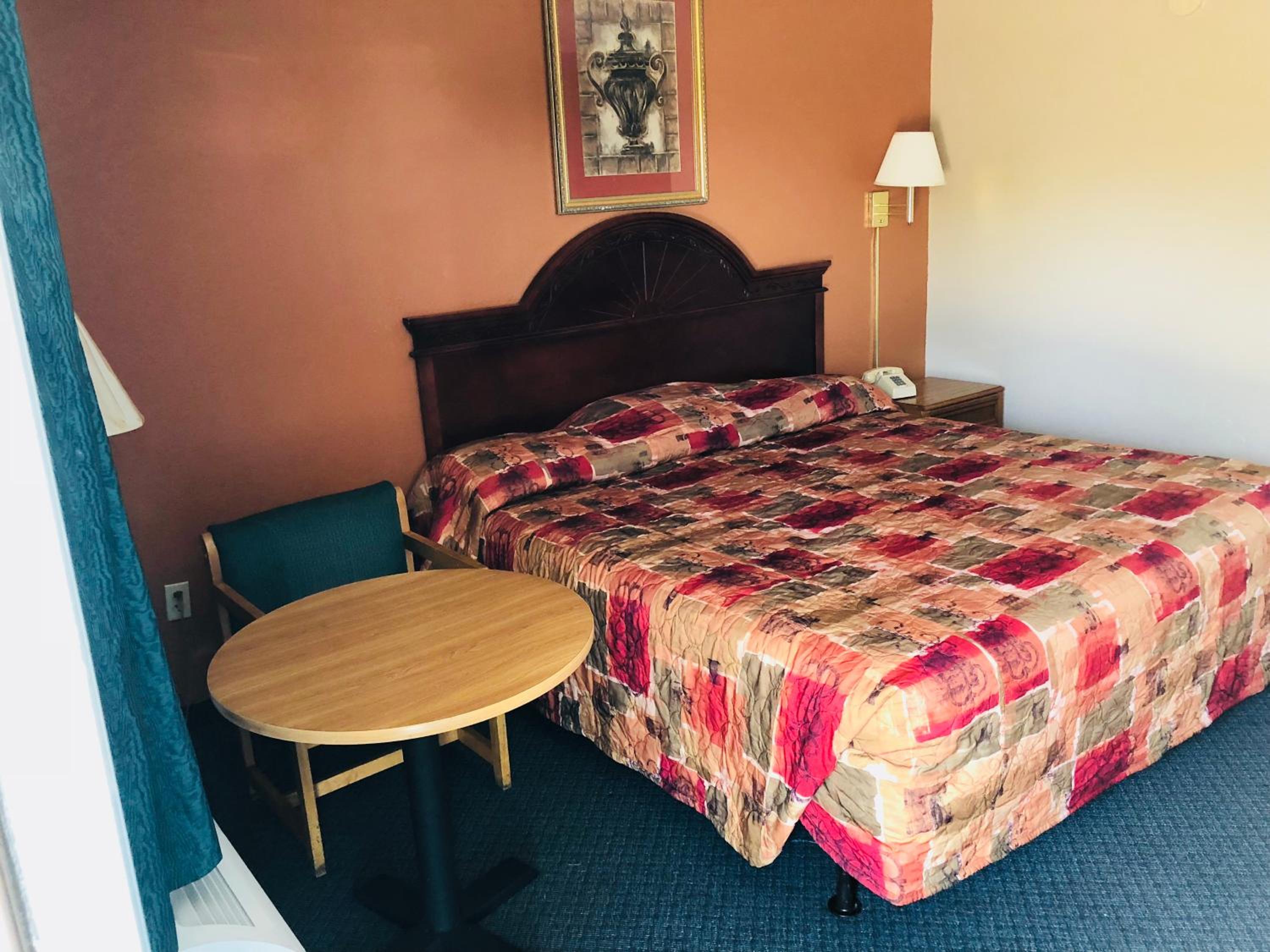 Deluxe King Room photo 3