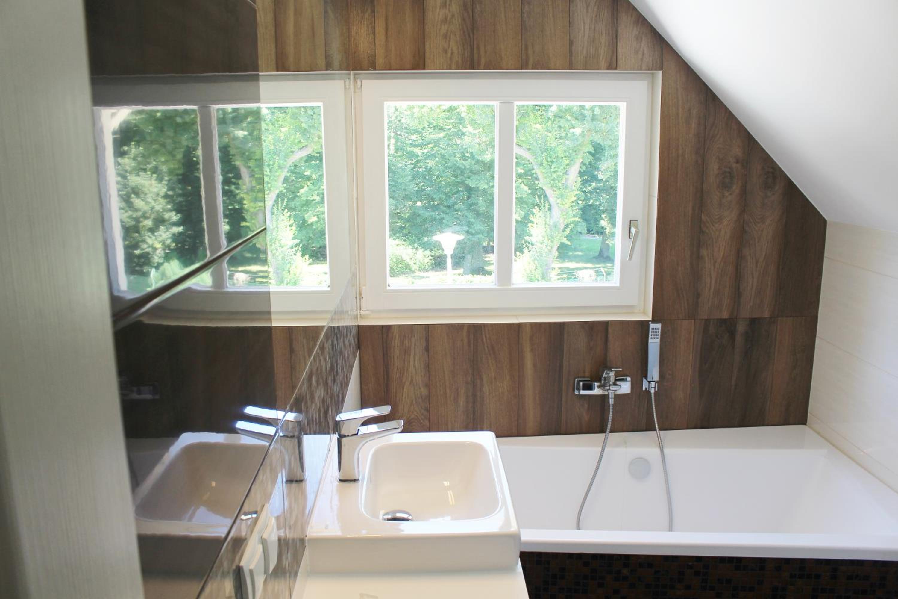 Double Room - Photo 7