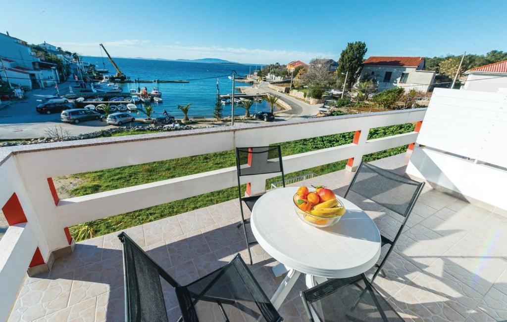 Apartment with Sea View photo 2