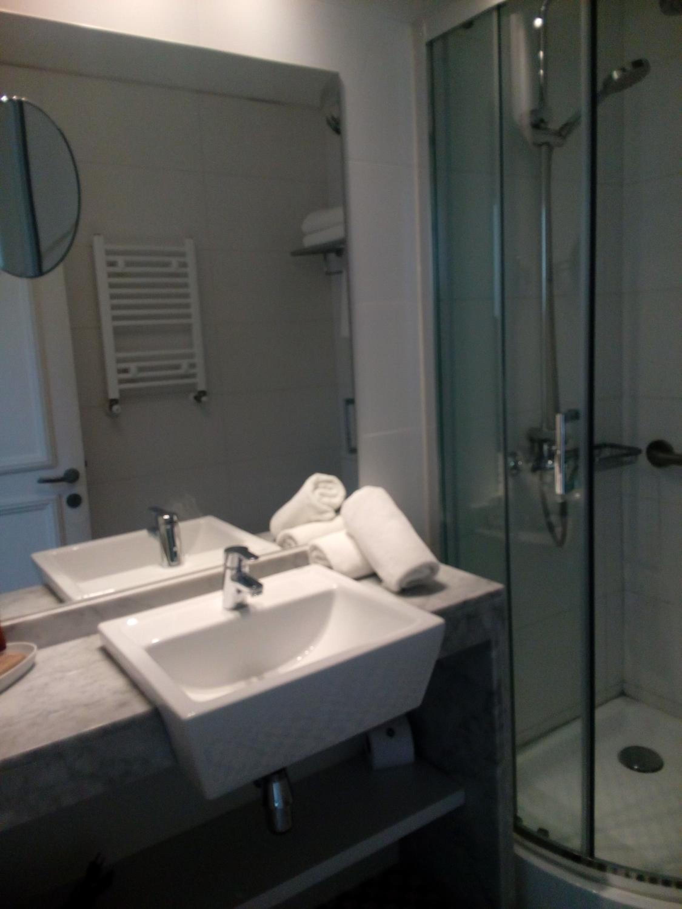 Standard Double Room photo 3