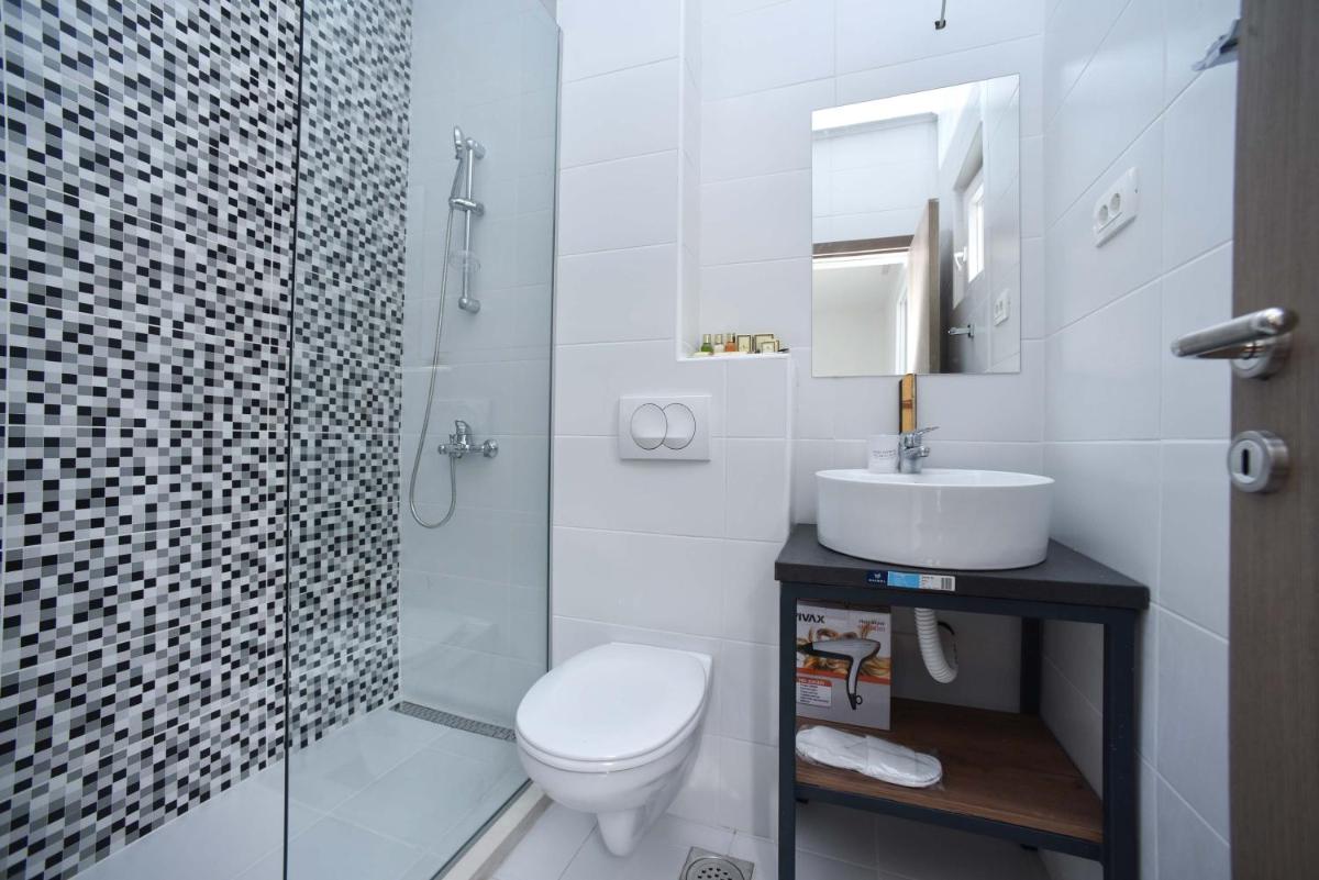 Studio Apartment photo 1