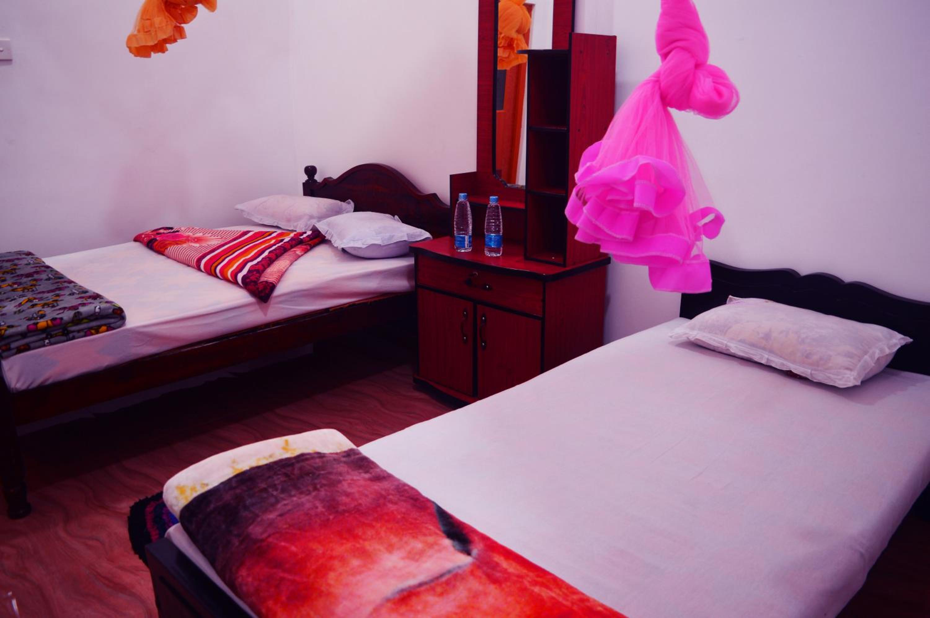 Triple Room with Bathroom photo 2
