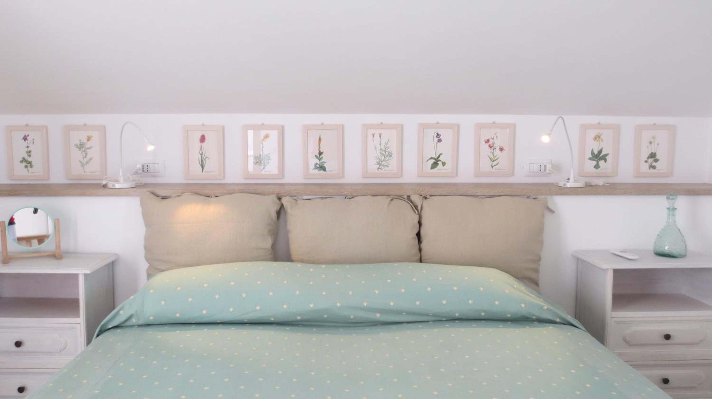 Deluxe Room - Photo 13