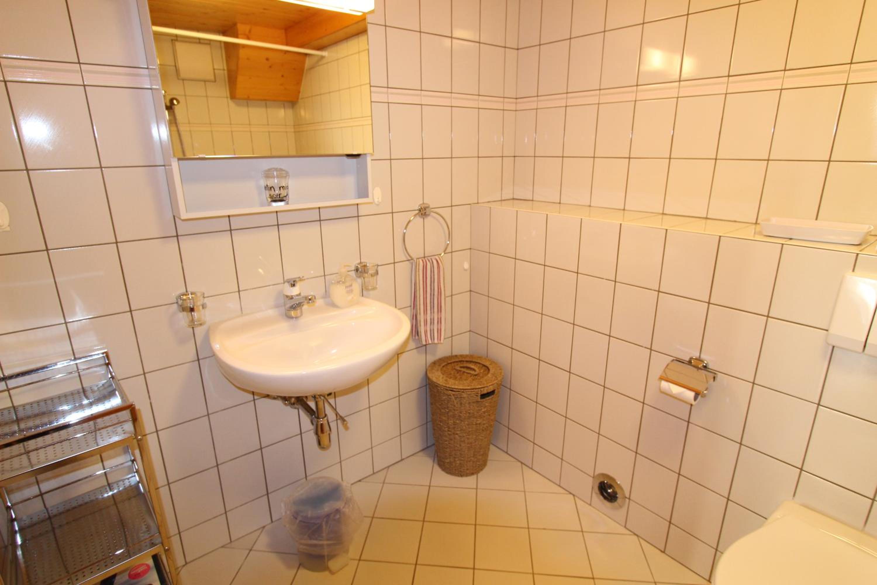Apartment photo 2