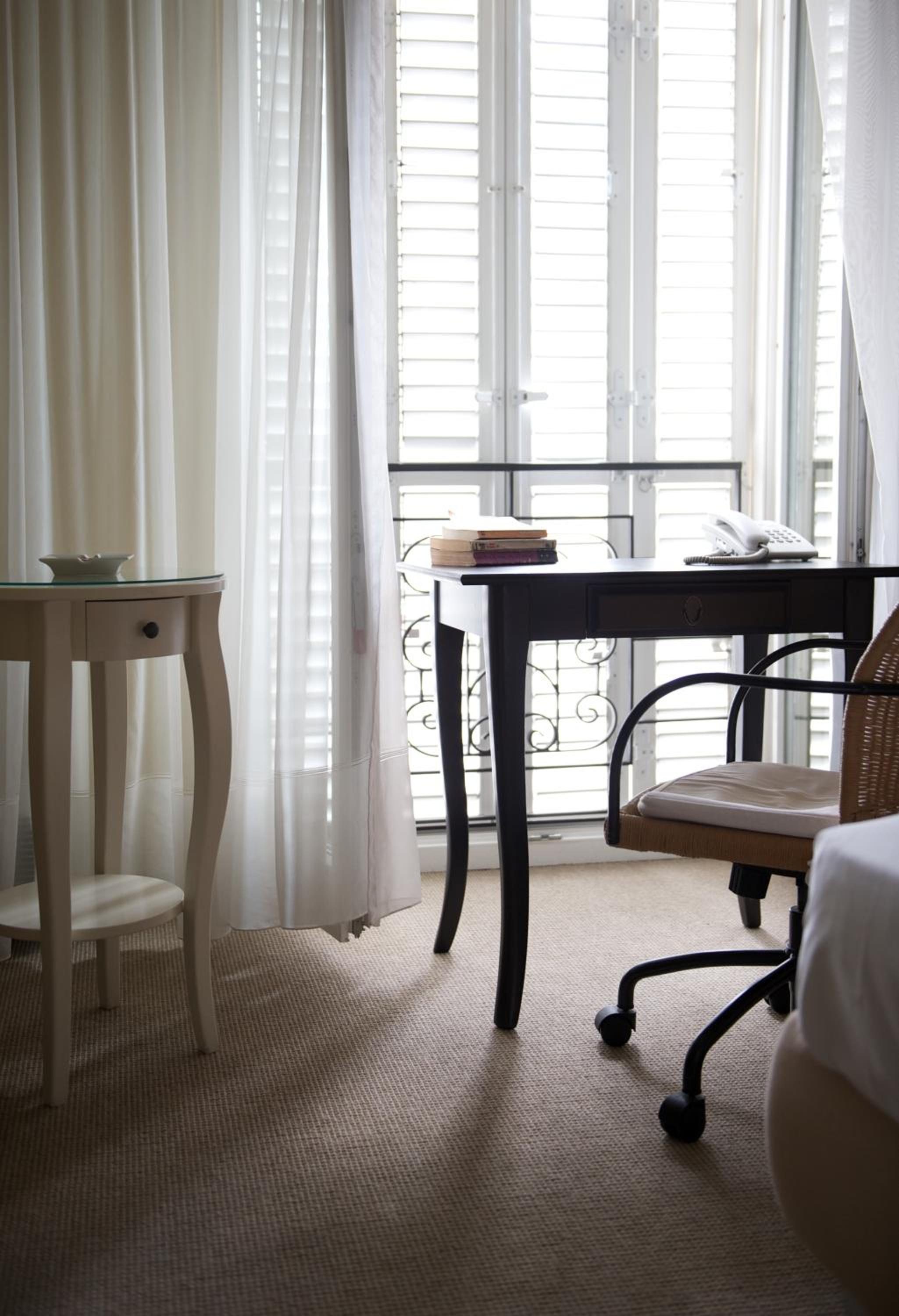 Double Room - Photo 5