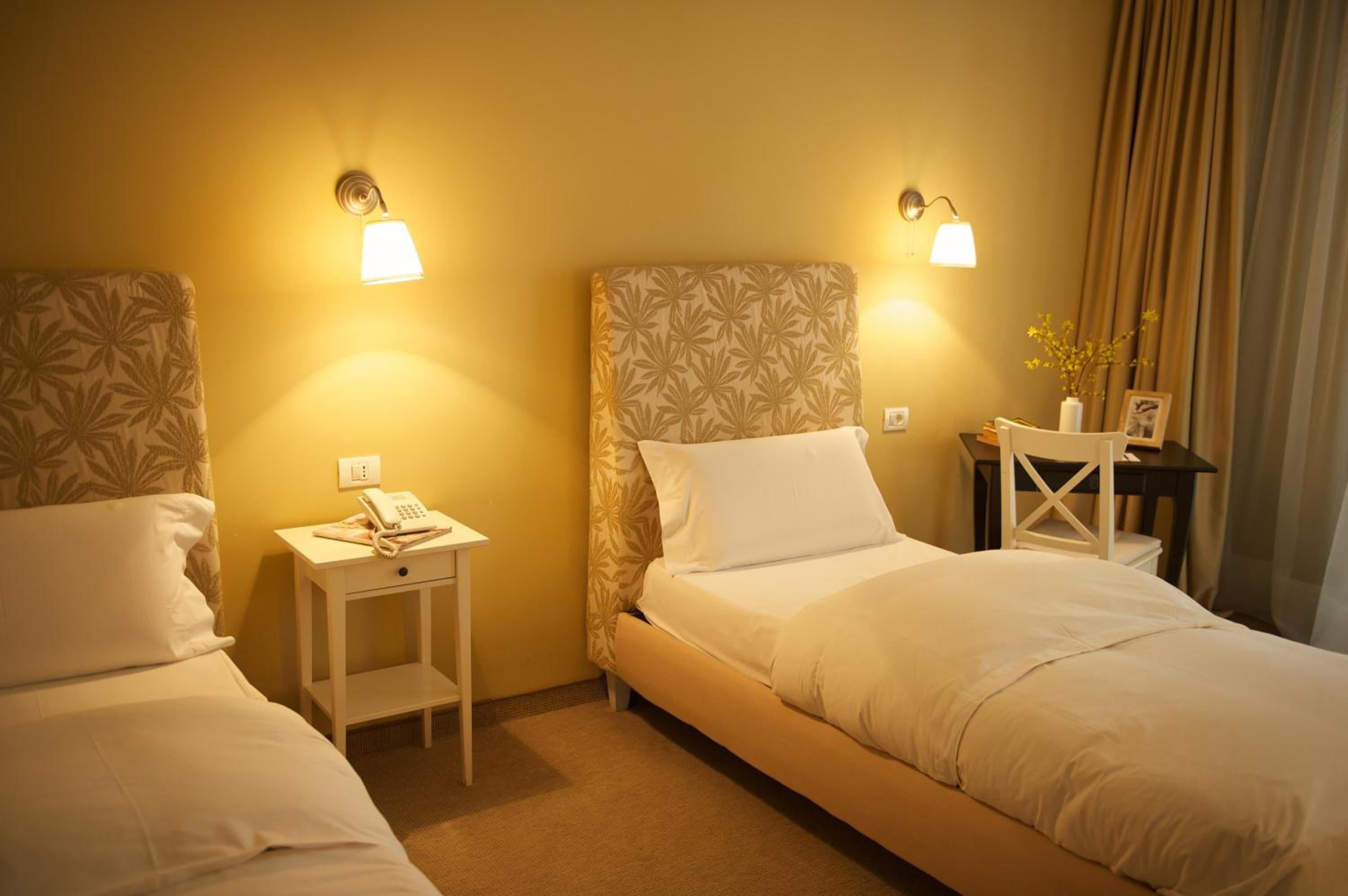 Double Room - Photo 7