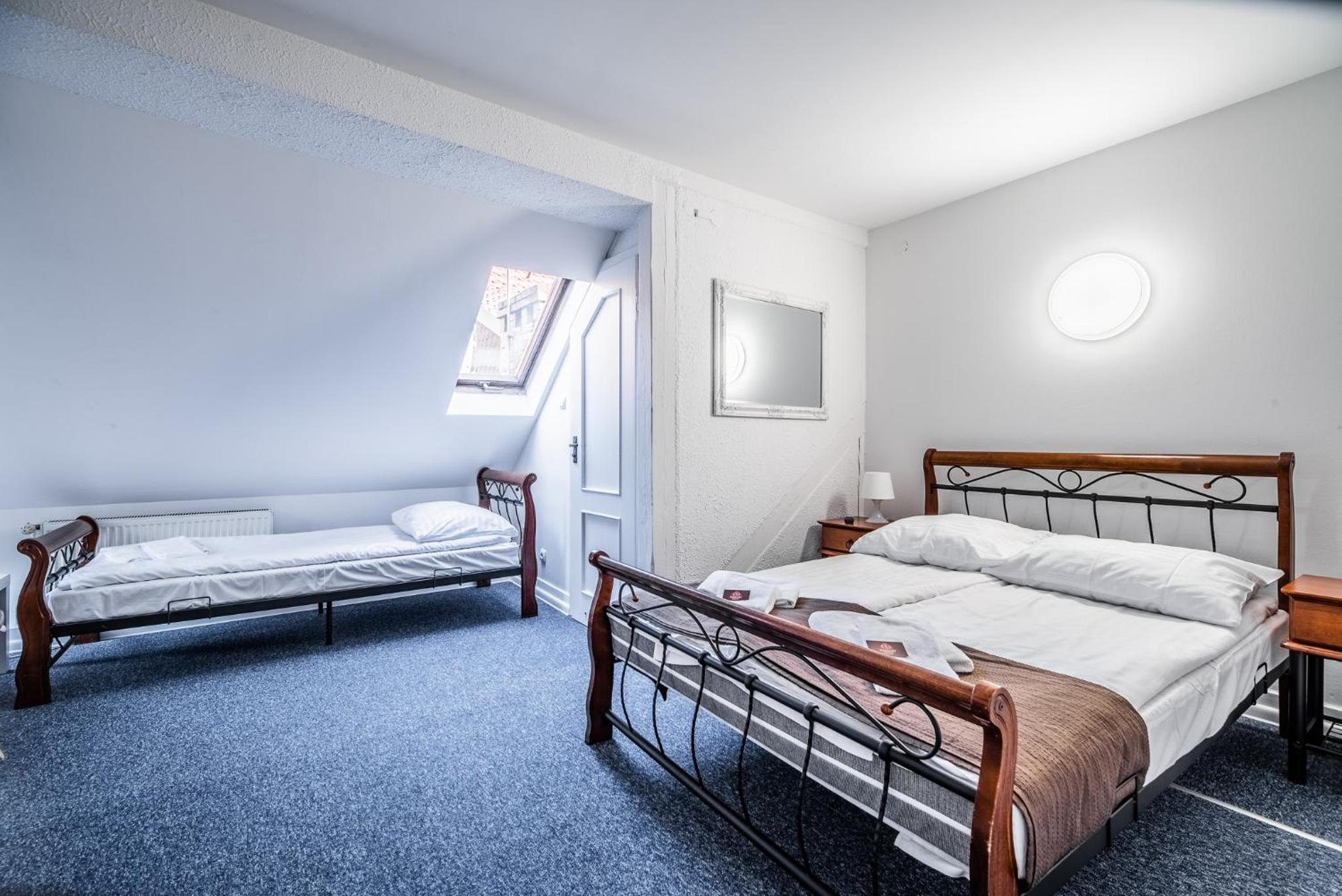 Standard Triple Room - Photo 7