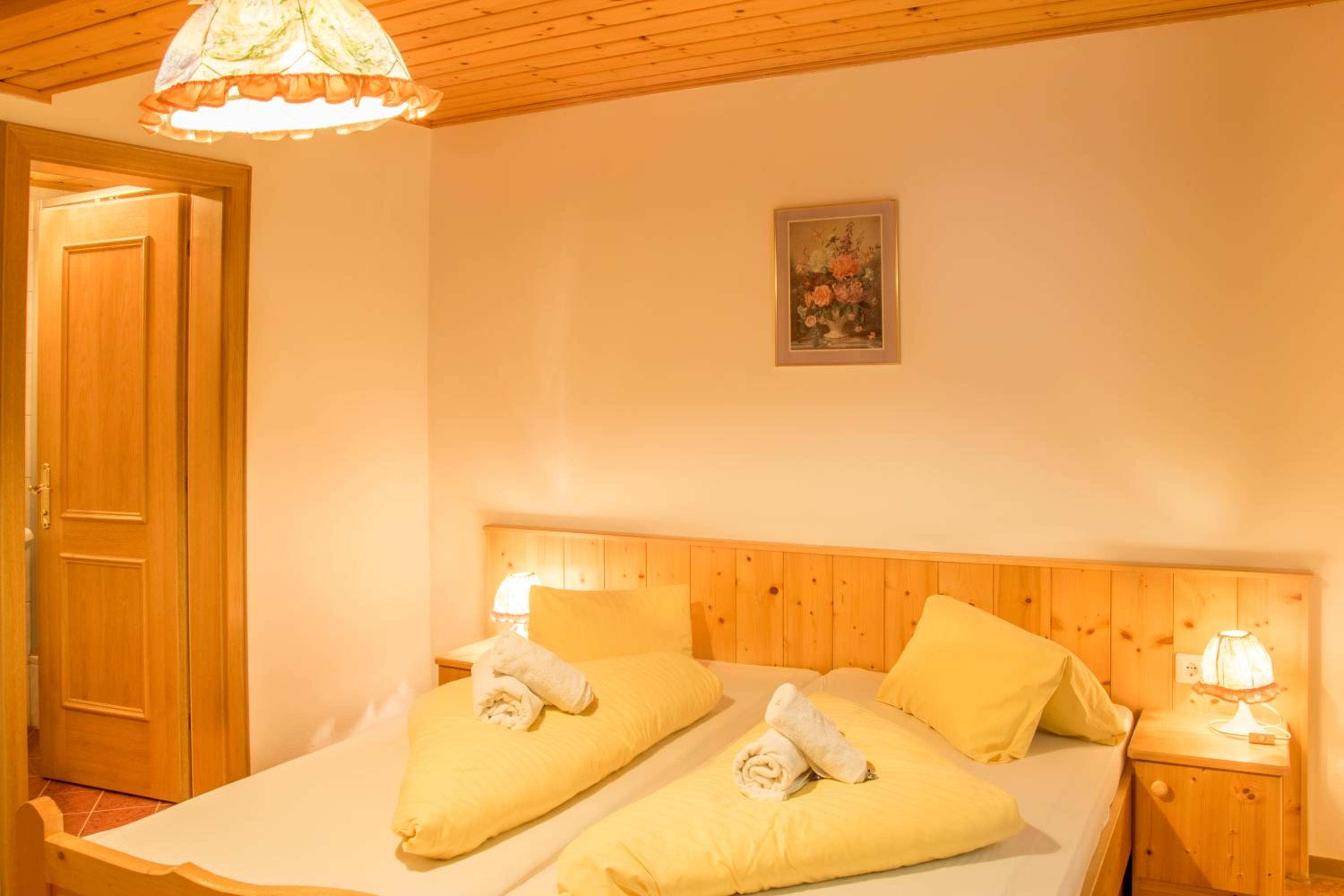 Standard Double Room - Photo 3