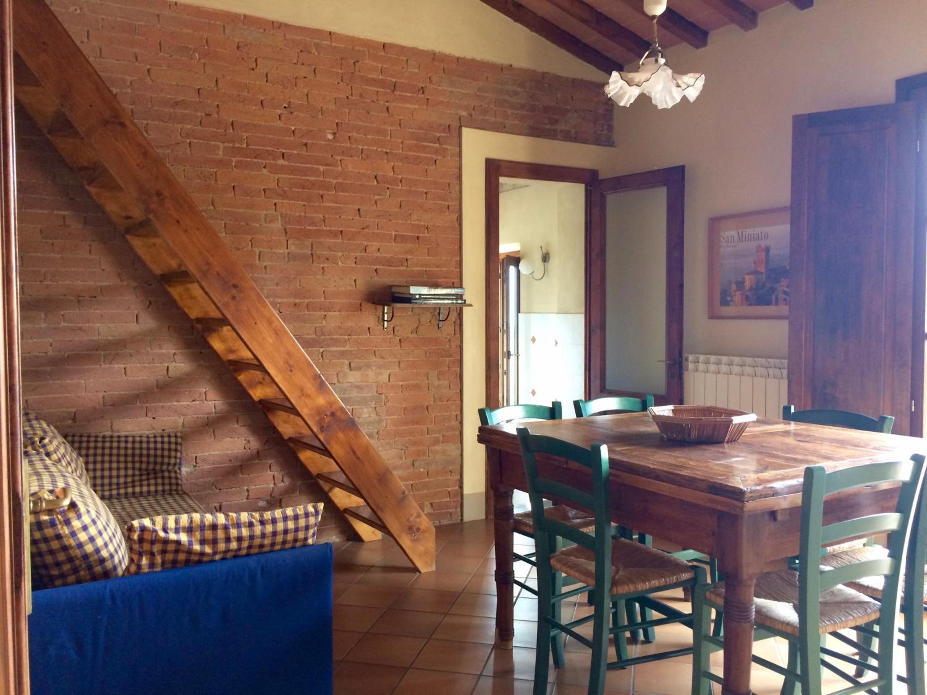 Apartment with Terrace - Photo 8