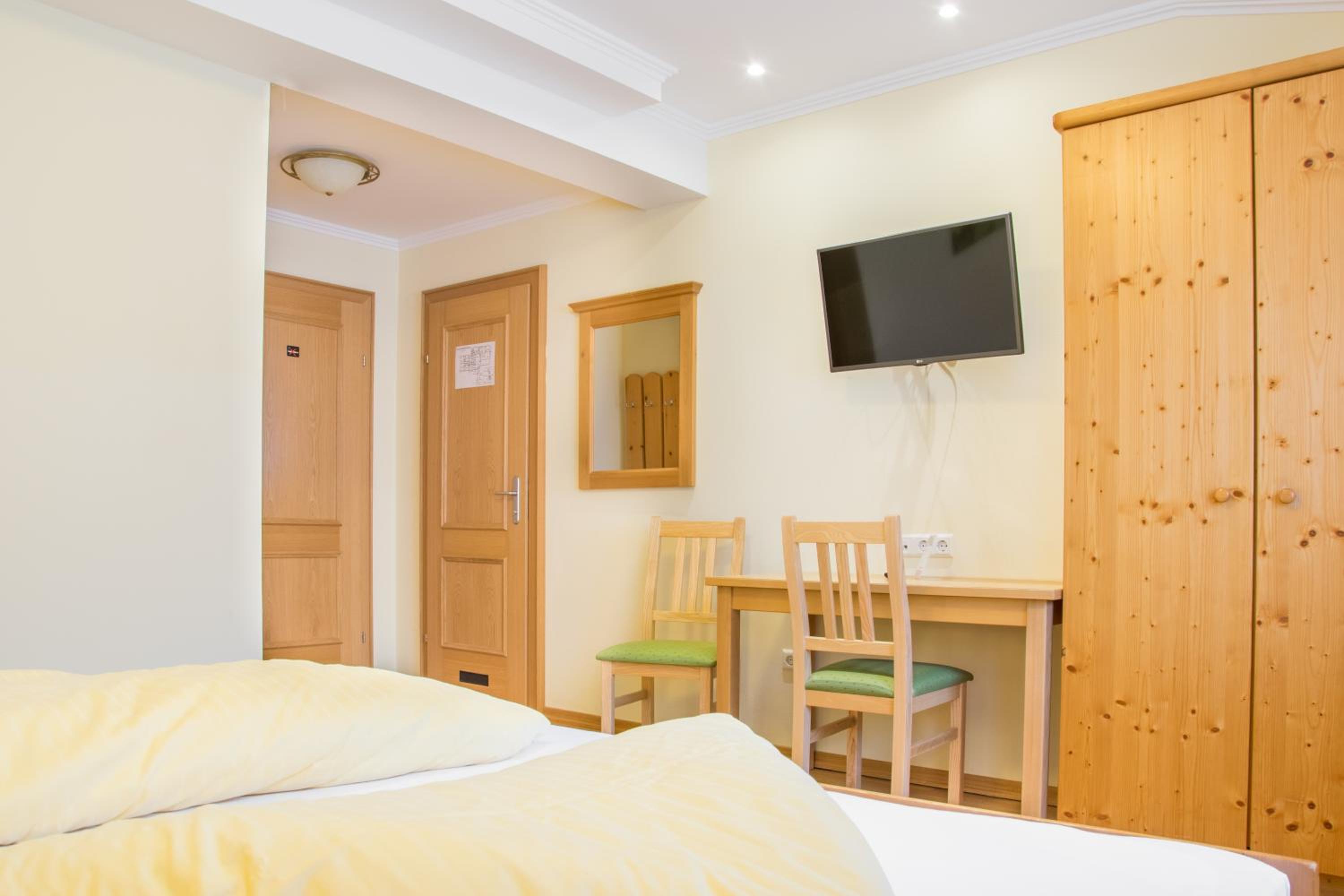Comfort Double Room - Photo 11