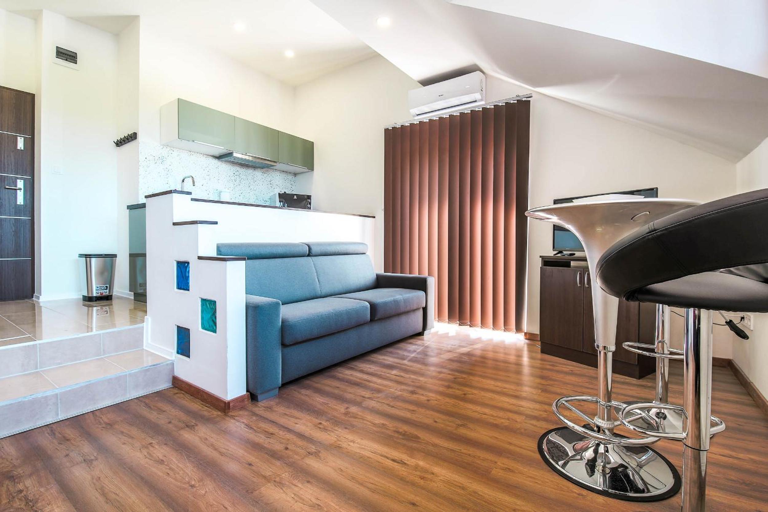 Apartment with Terrace - Photo 1