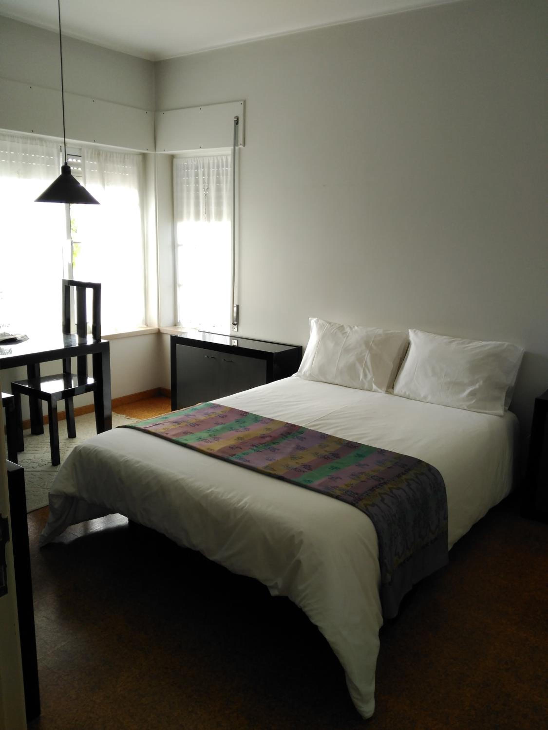Deluxe Double Room (2 Adults + 1 Child) - Photo 7