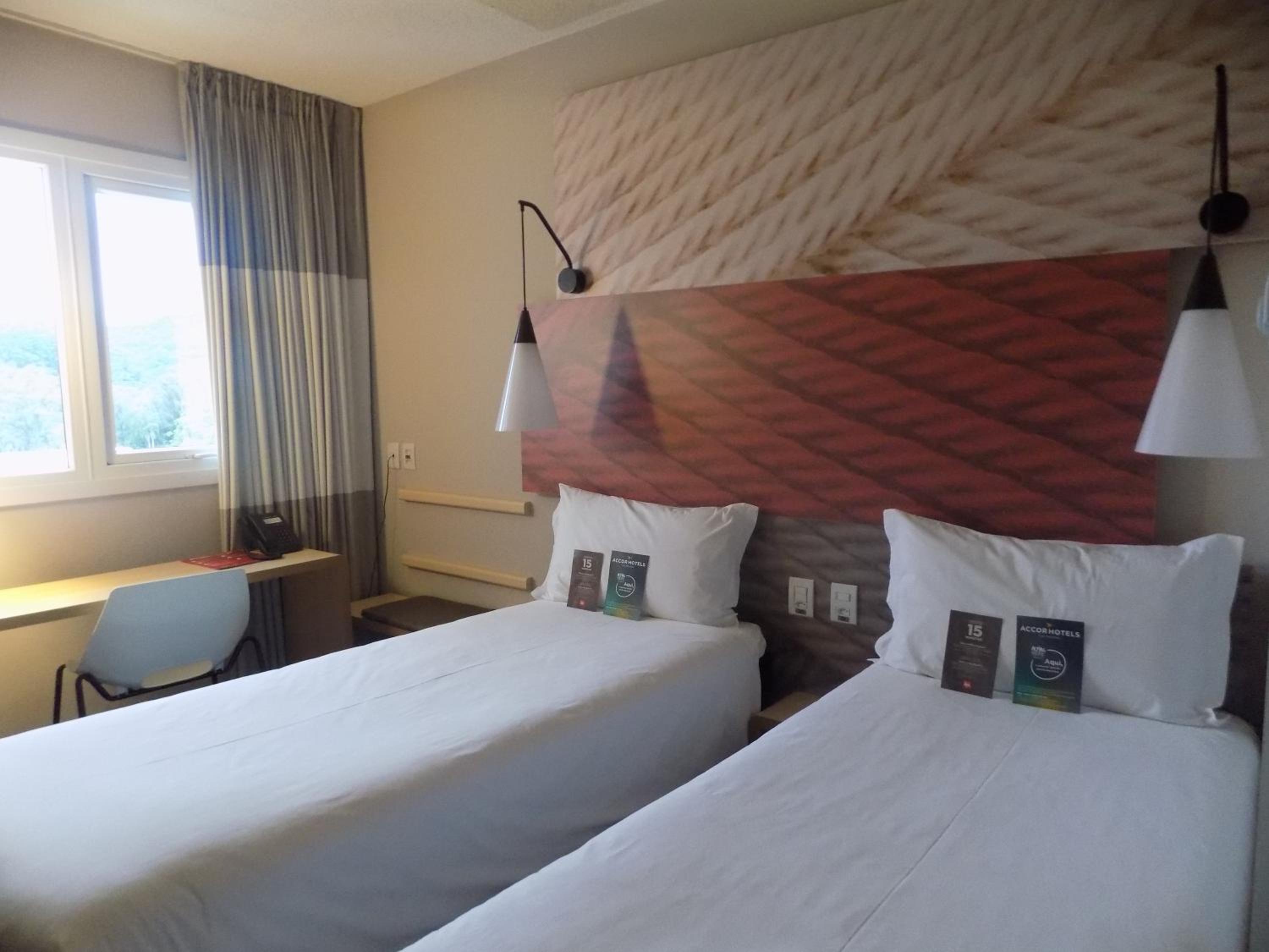 Standard Apartment with Twin Beds photo 2