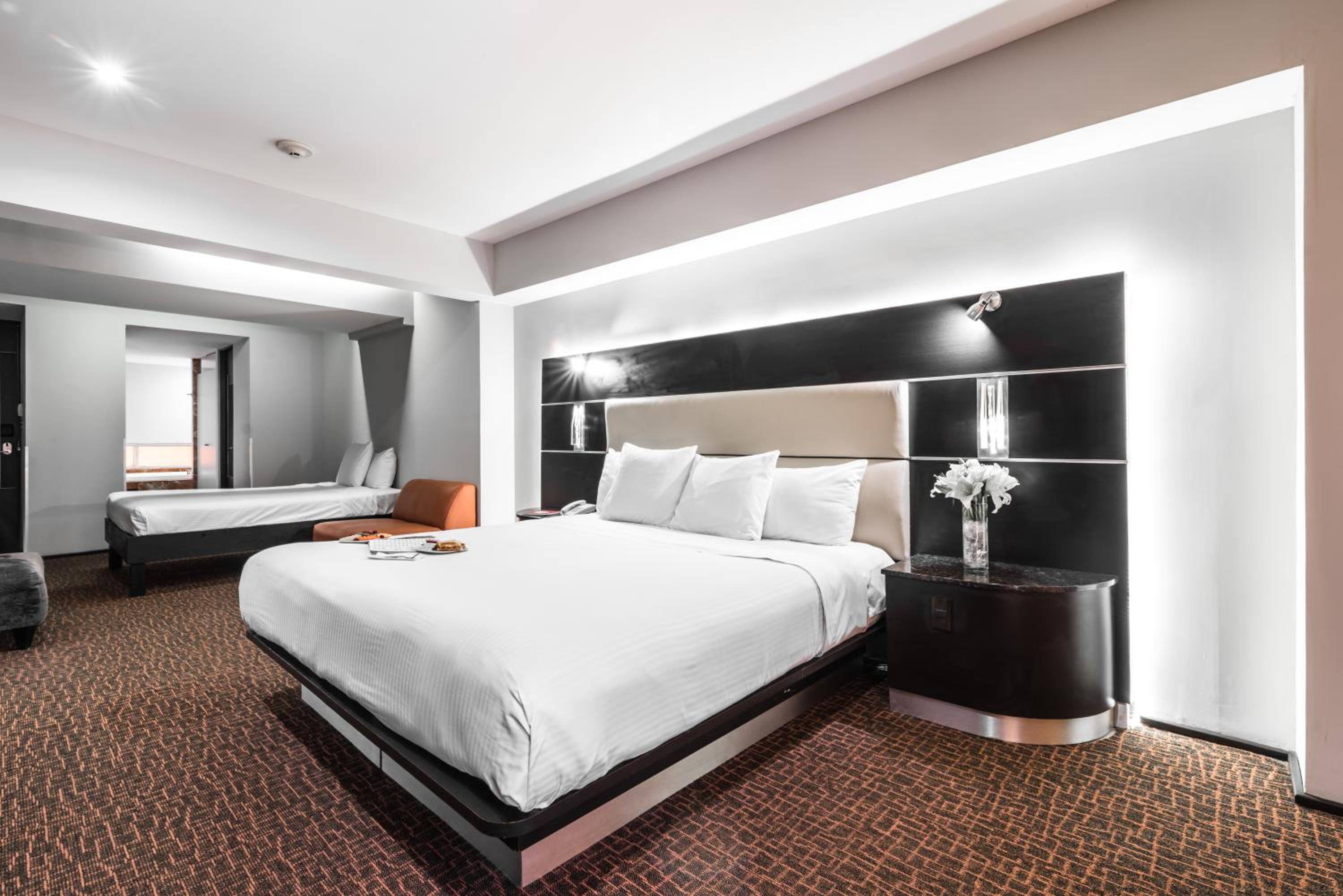 Quadruple Room - Photo 3
