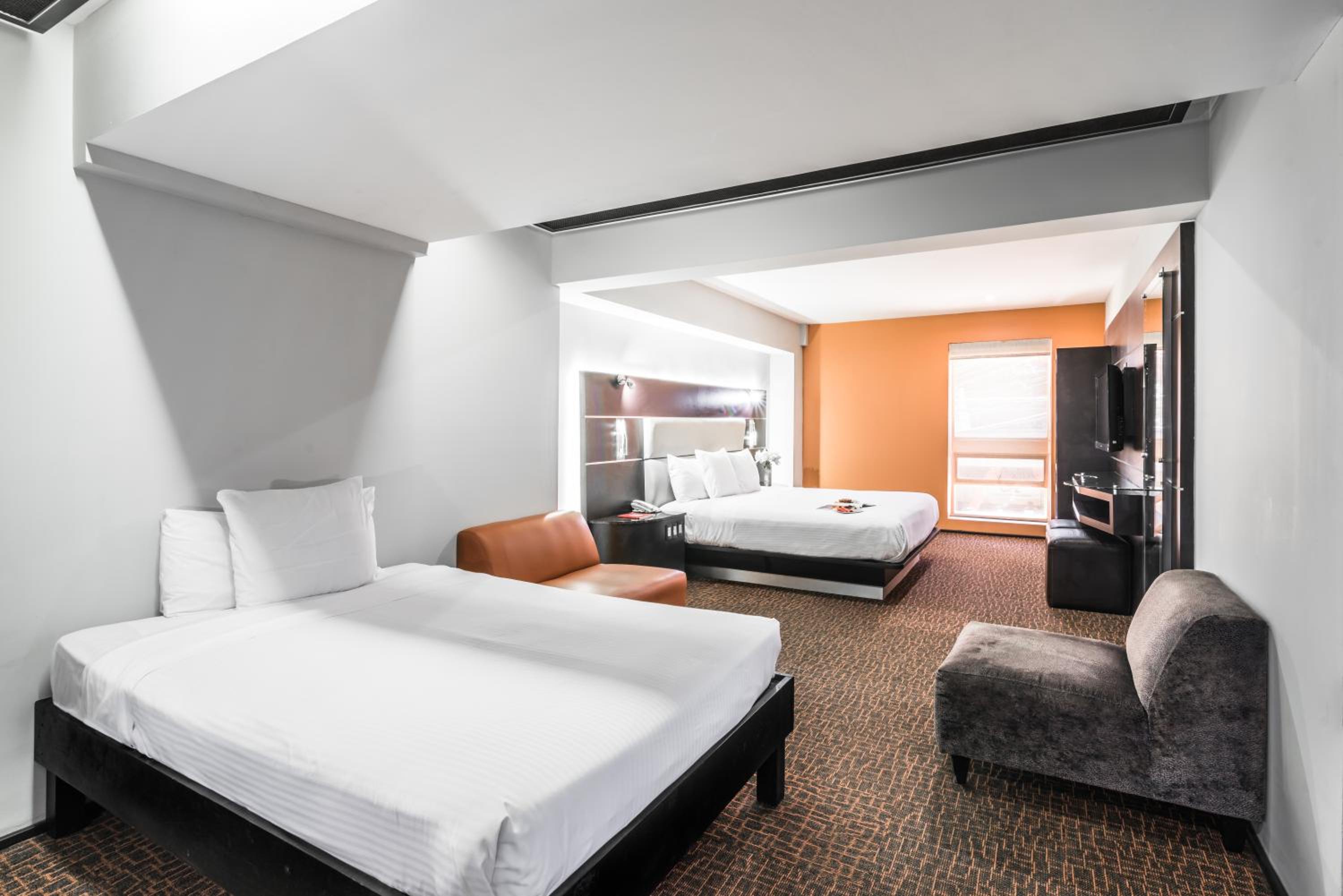 Quadruple Room - Photo 6