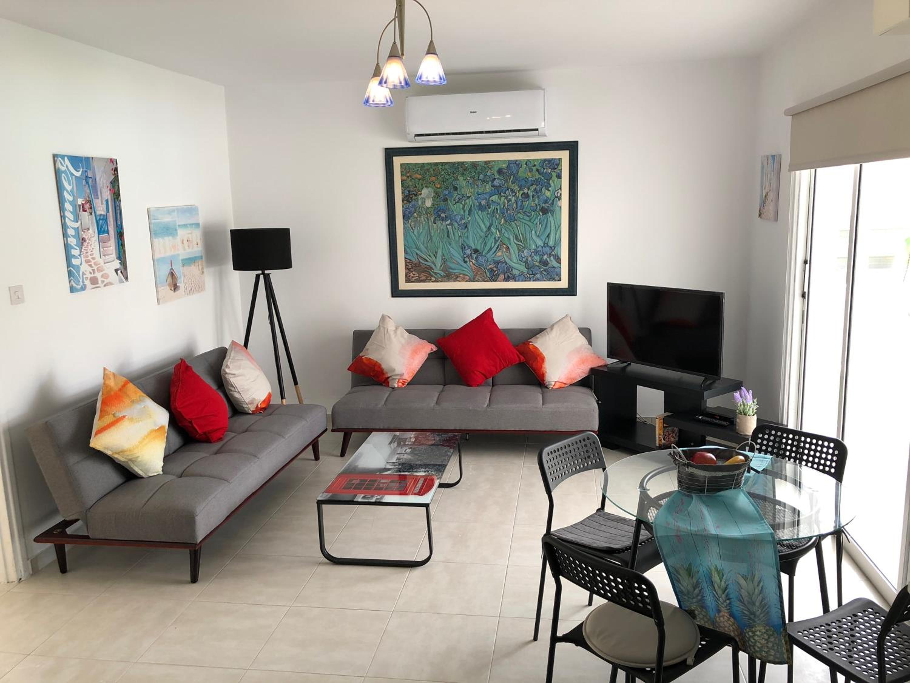 Apartment with Terrace photo 2