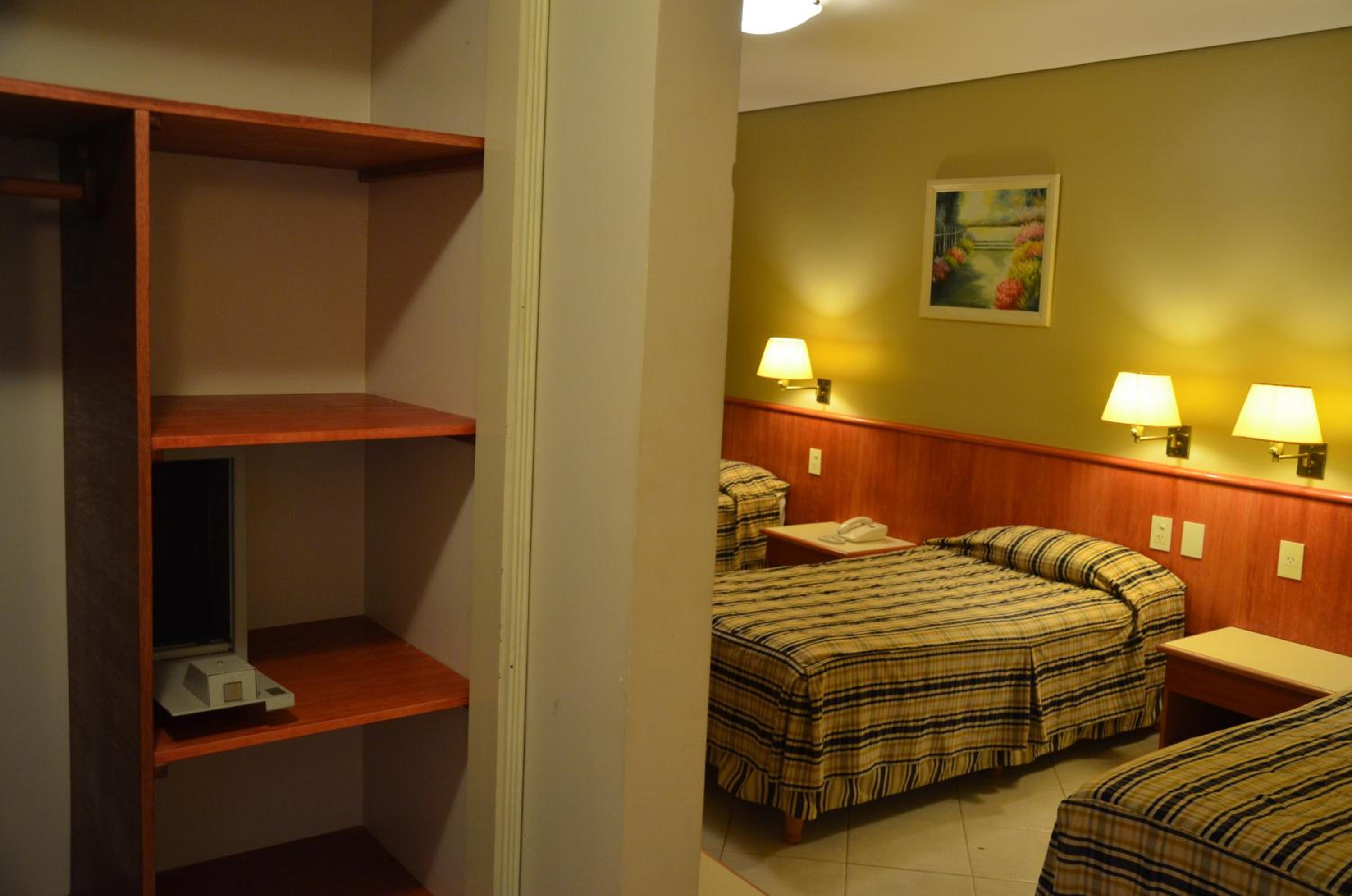 Standard Triple Room photo 3