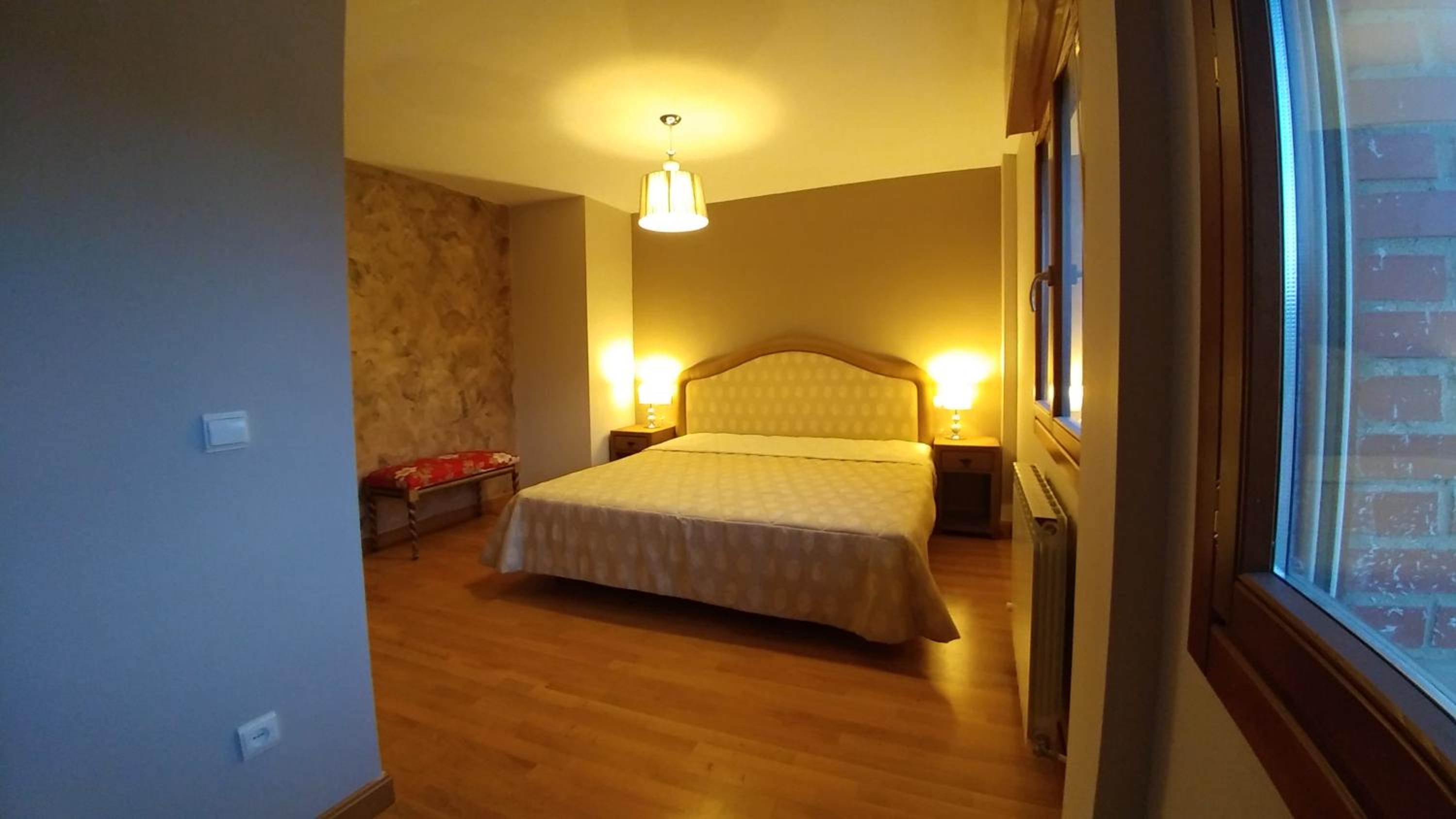 Casa de cuatro habitaciones