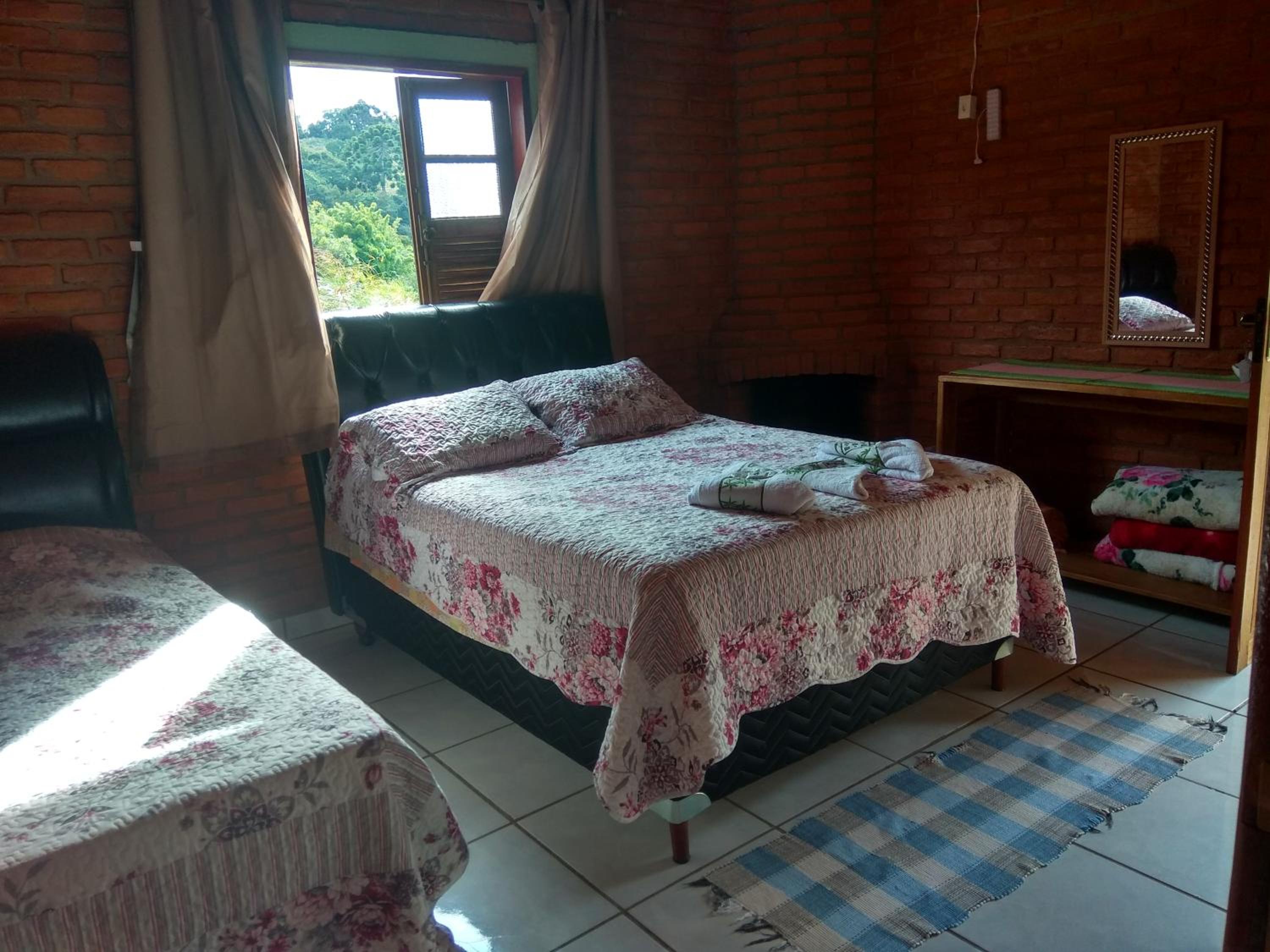 Double or Twin Room with Private Bathroom photo 1