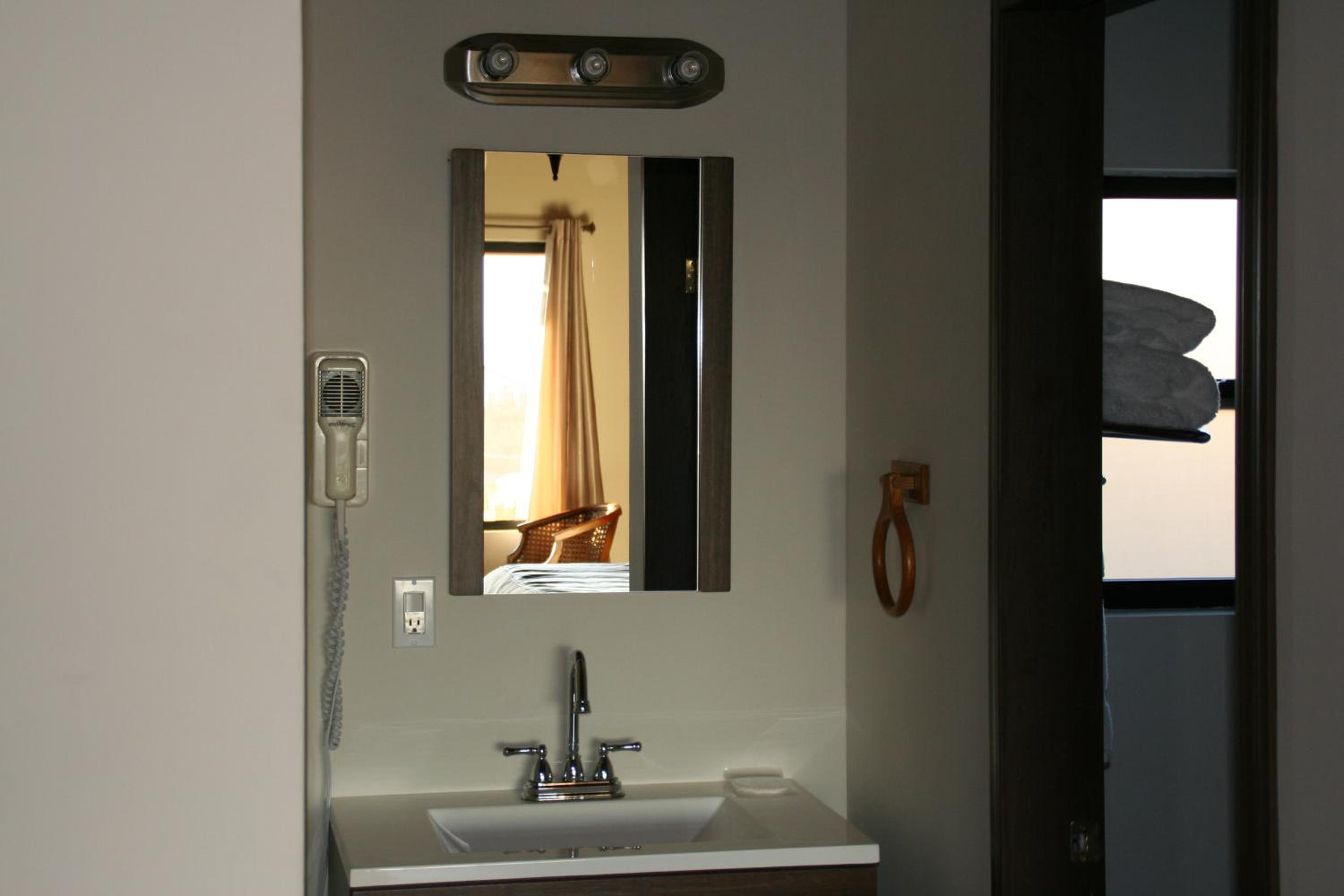 Deluxe Twin Room photo 3