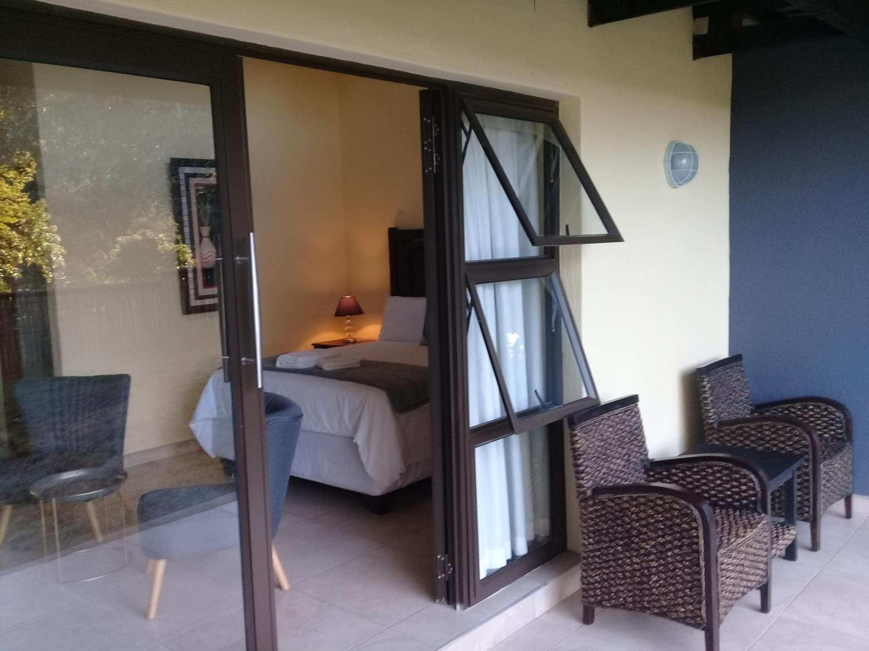 Double Room with Mountain View - Photo 5
