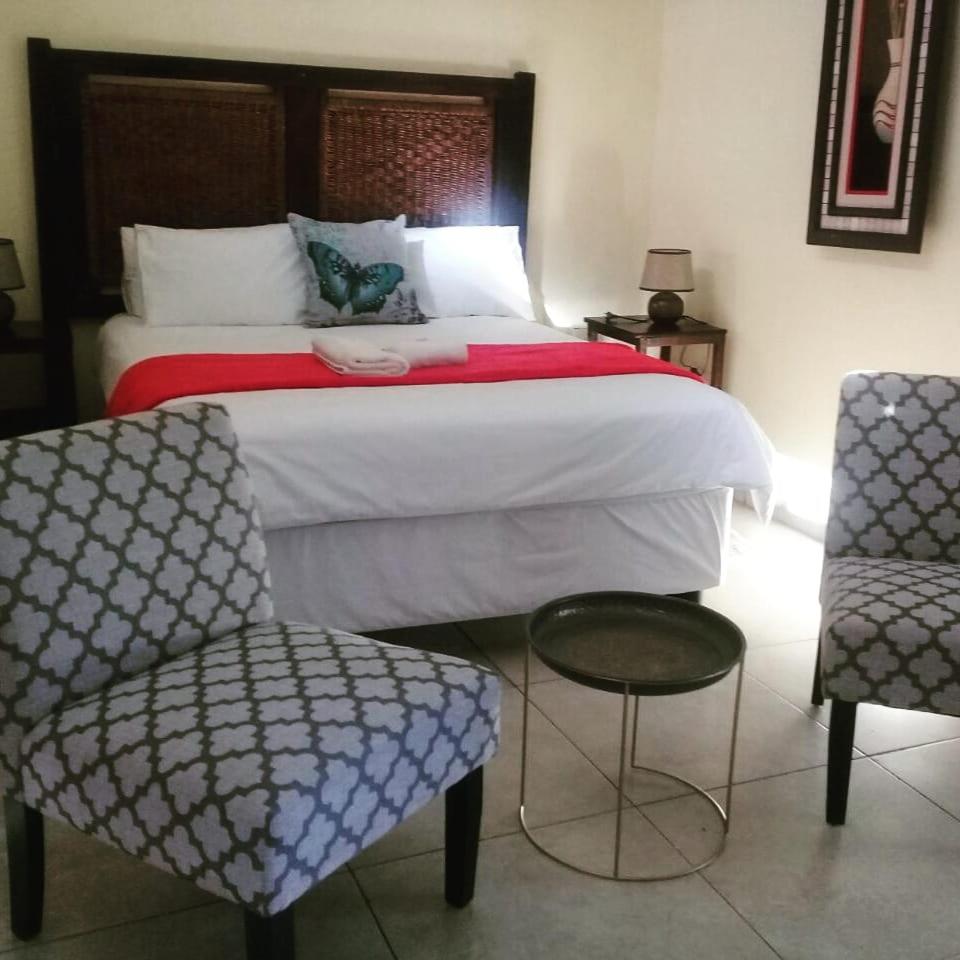 Double Room with Mountain View - Photo 8