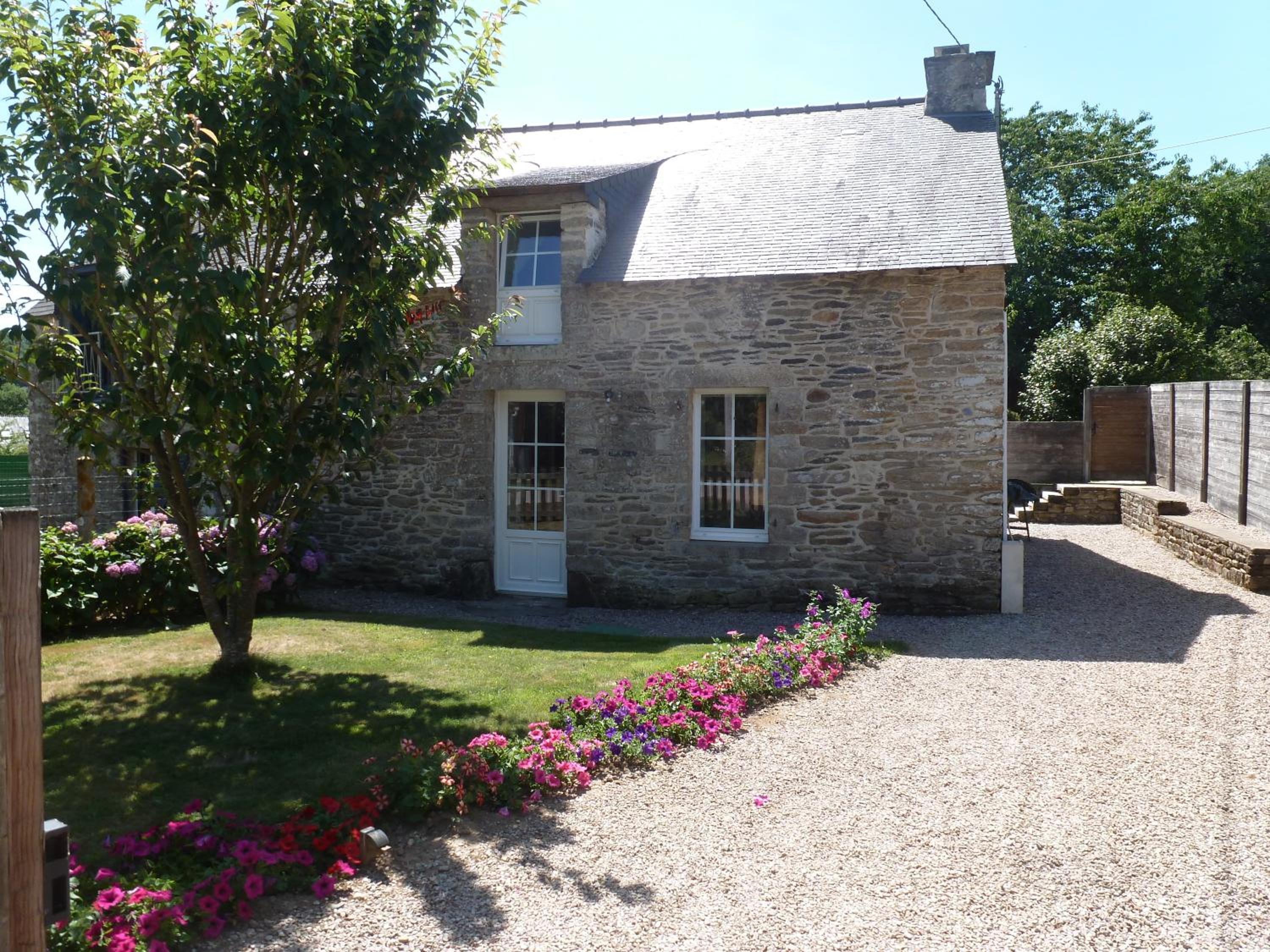 Two-Bedroom Cottage photo 1