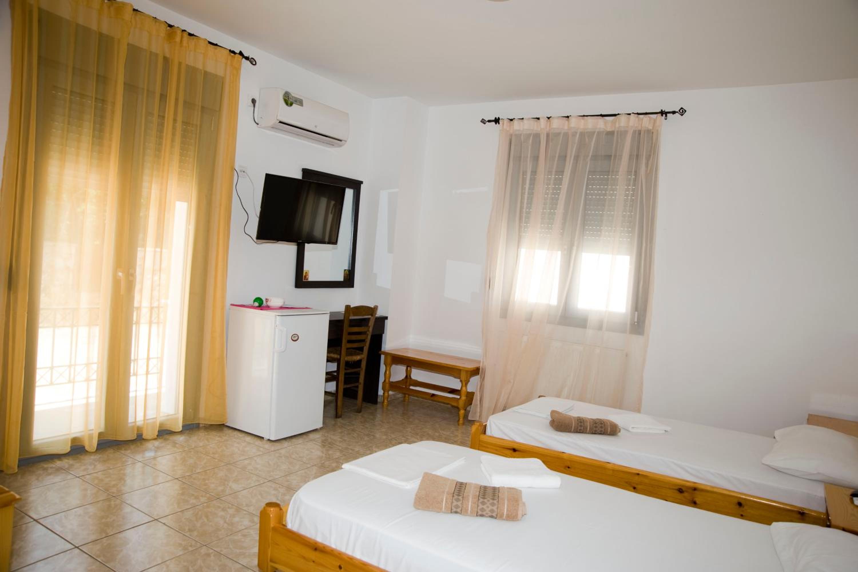 Economy Double or Twin Room - Photo 2