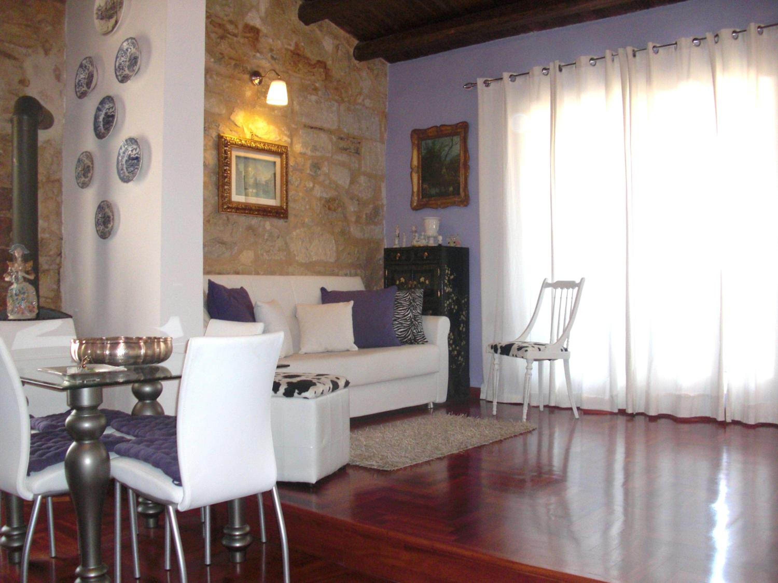 Apartment - Photo 1