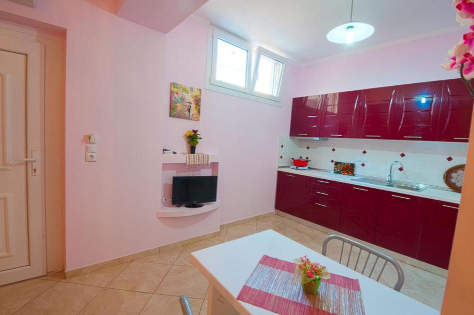 Studio Apartment photo 3