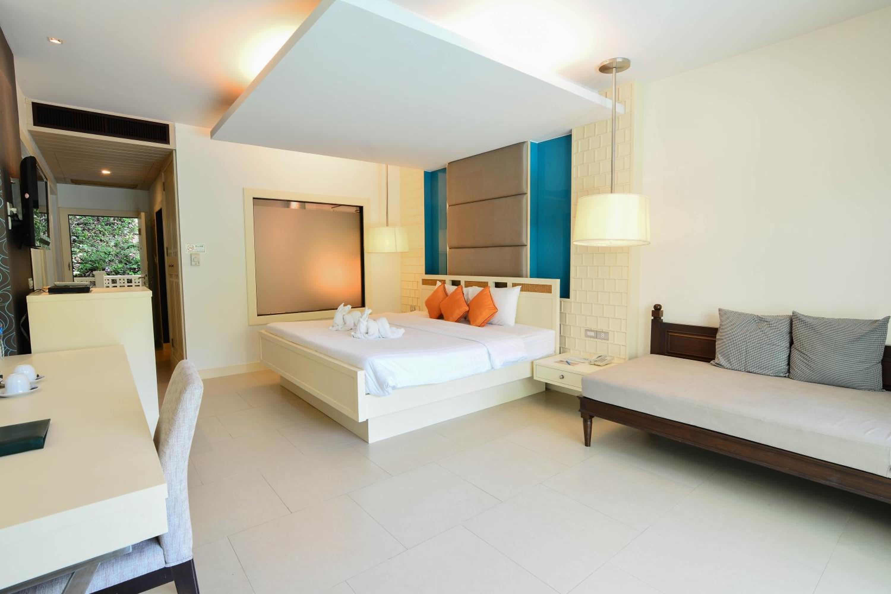 Grand Deluxe Double Room - Photo 11