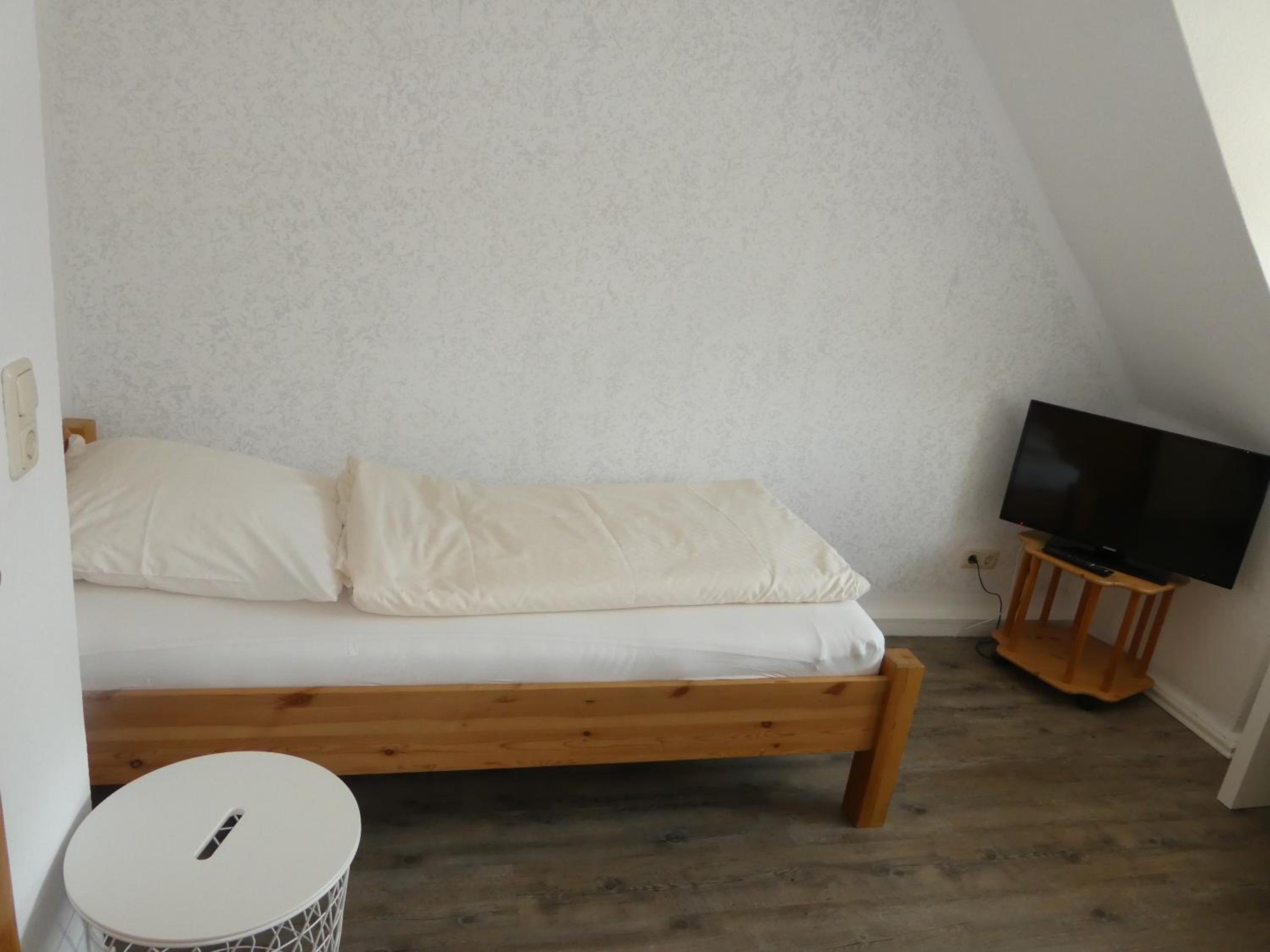 Single Room photo 3