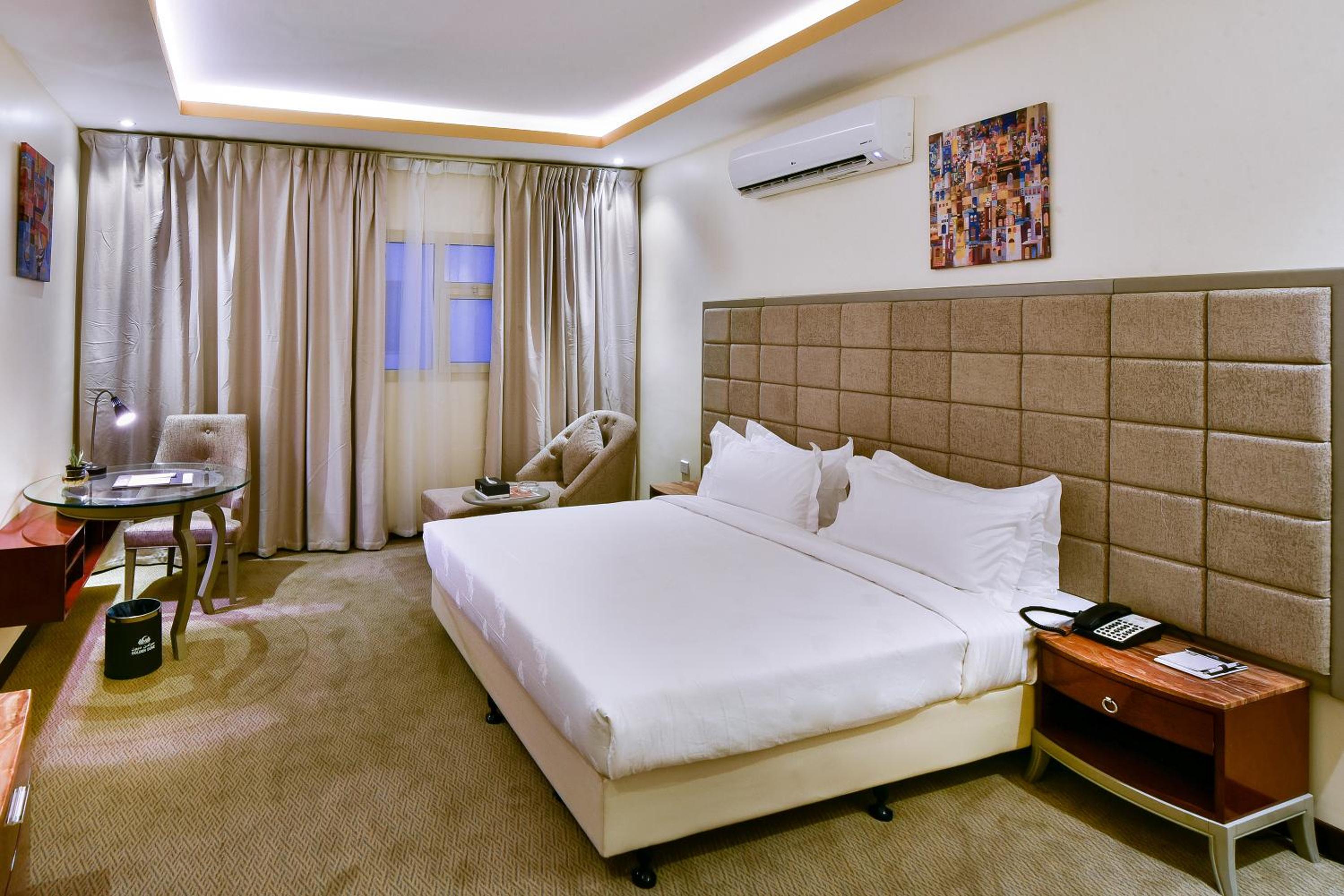 Superior King Room photo 2