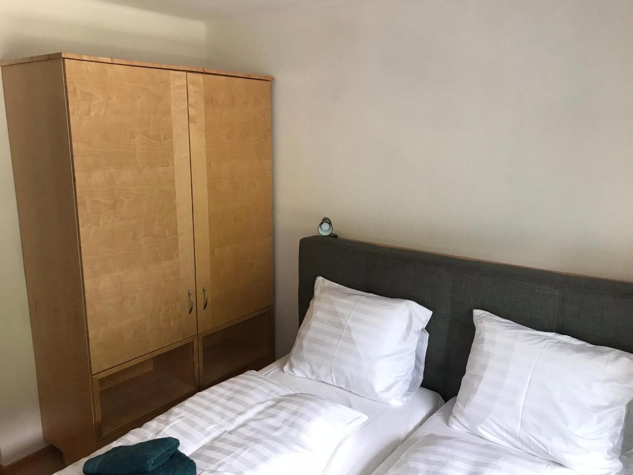 Double Room with Balcony - Photo 10