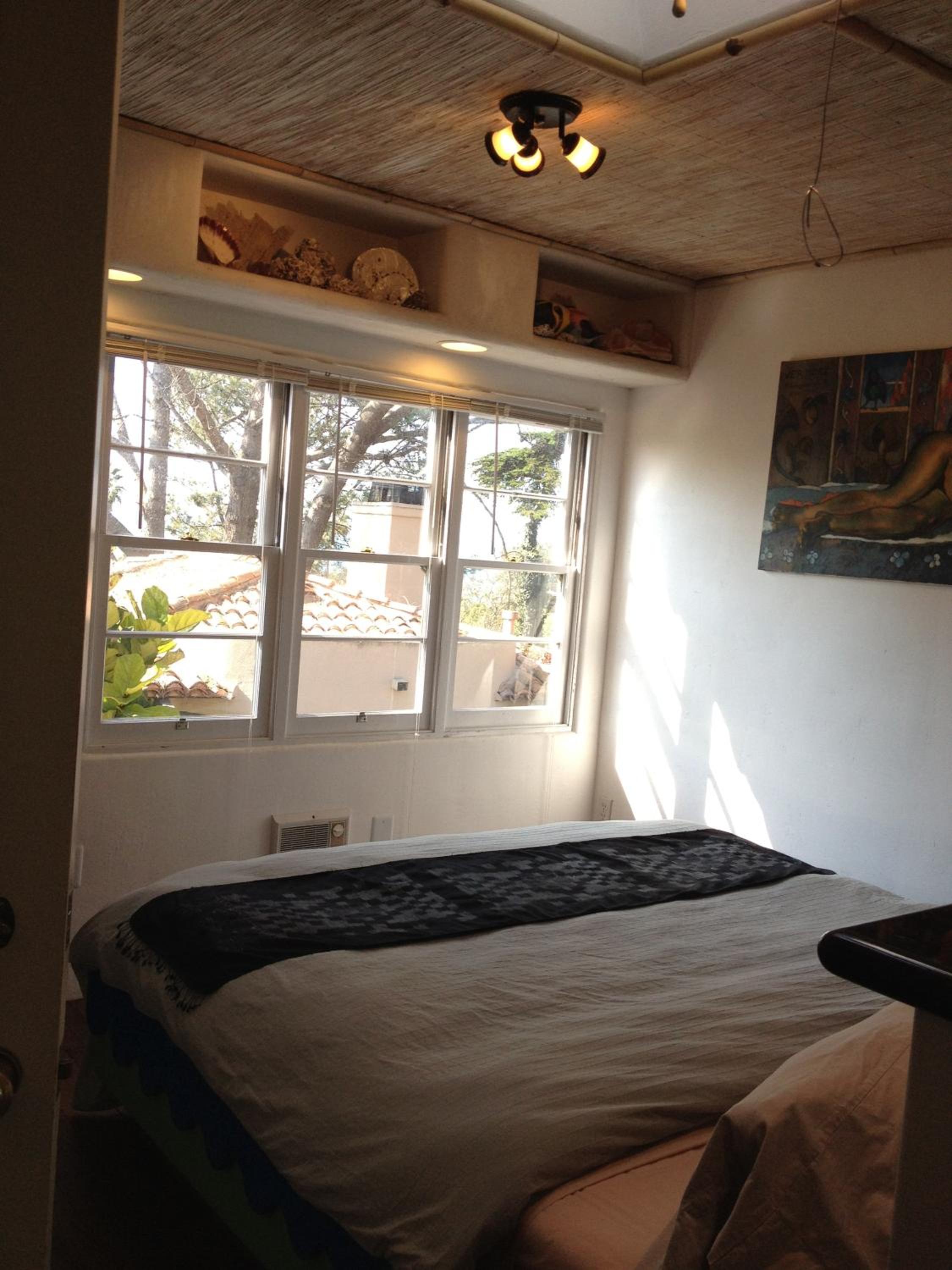 Deluxe King with Ocean View